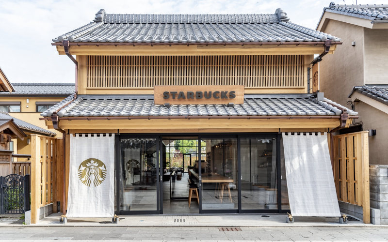 日本星巴克為減少食物浪費，實行店鋪打烊前3小時食品類打8折的政策。（翻攝自starbucks.co.jp）