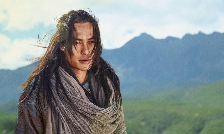楊祐寧稜角分明的五官格外適合演出豪氣蓋天的喬峰。（圖：myVideo提供）
