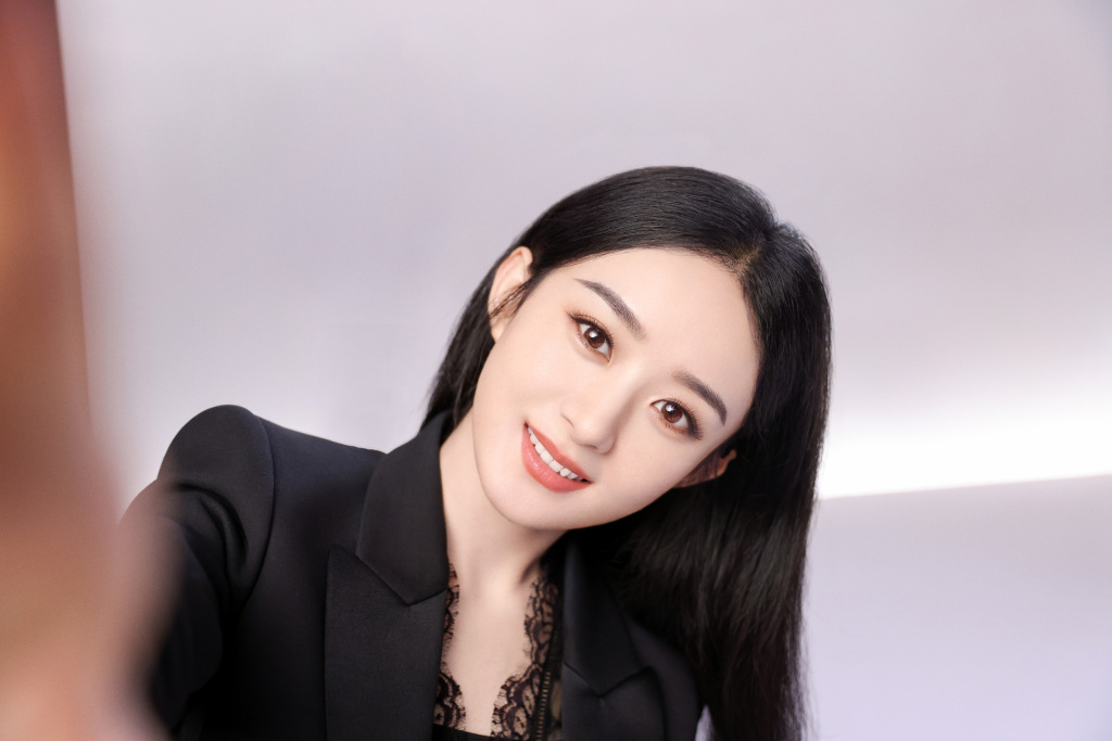 趙麗穎粉絲因為不滿她新戲搭戲人選的「傳聞」，在微博掀起罵戰。（翻攝趙麗穎工作室微博）