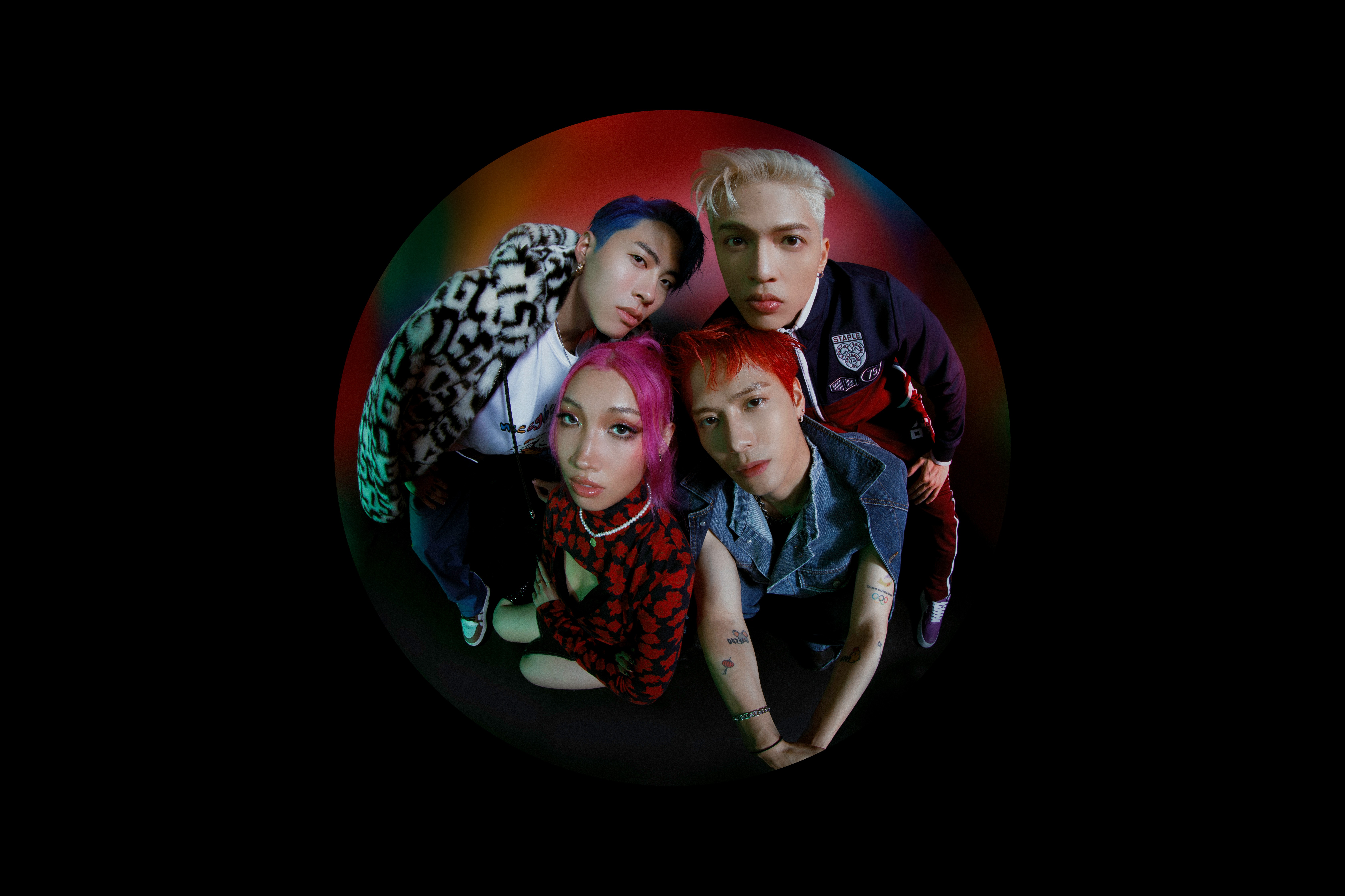 左上王嘉爾成立音樂廠牌PANTHEPACK，左下Karencici、右下為ICE、右上J.Sheon。（TEAM WANG提供）