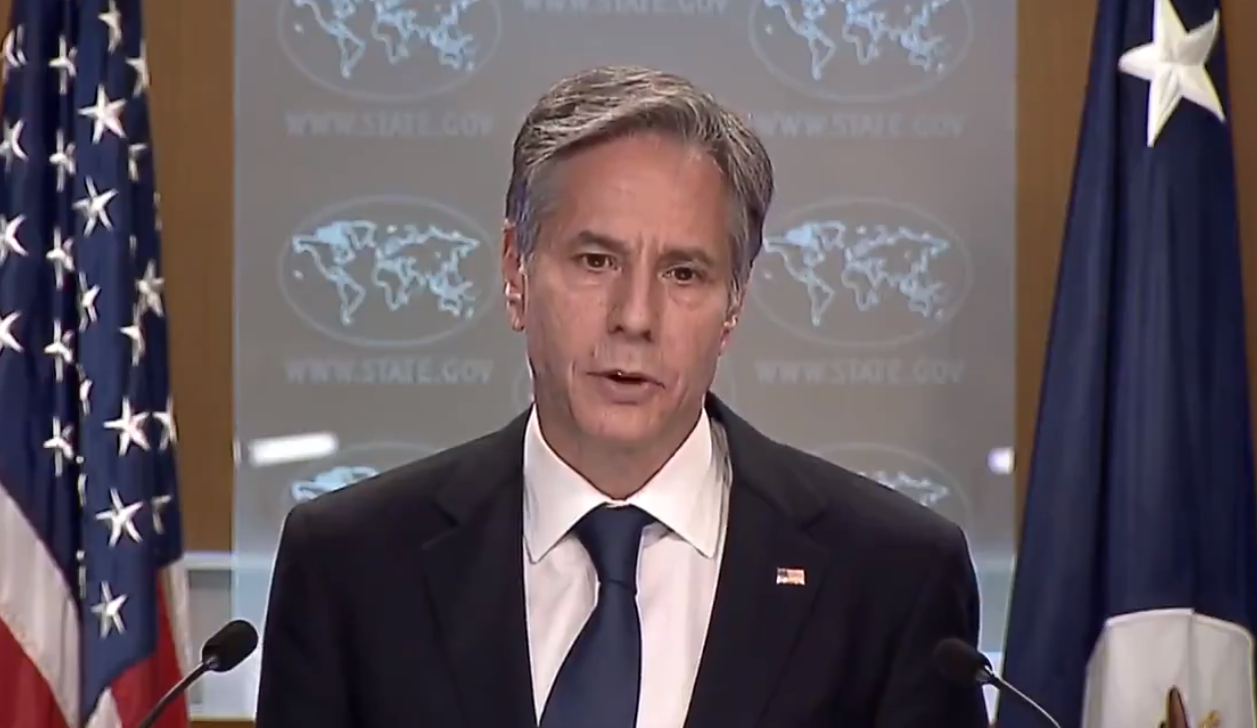 美國務卿布林肯表示，仍有約1500名美國公民未撤離阿富汗，但撤離沒有期限，塔利班也承諾8月31日後仍允許部分人士撤離。（翻攝自布林肯推特）