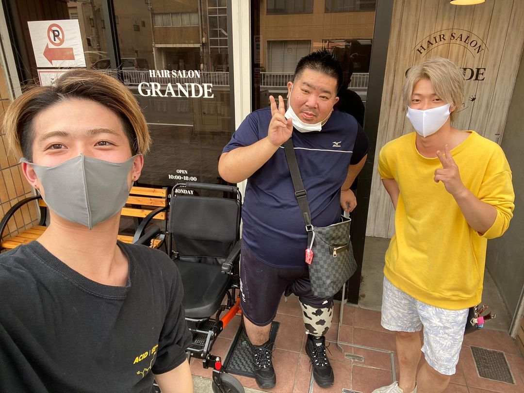 拓也哥病後首次前往剪髮。（翻攝拓也哥IG）