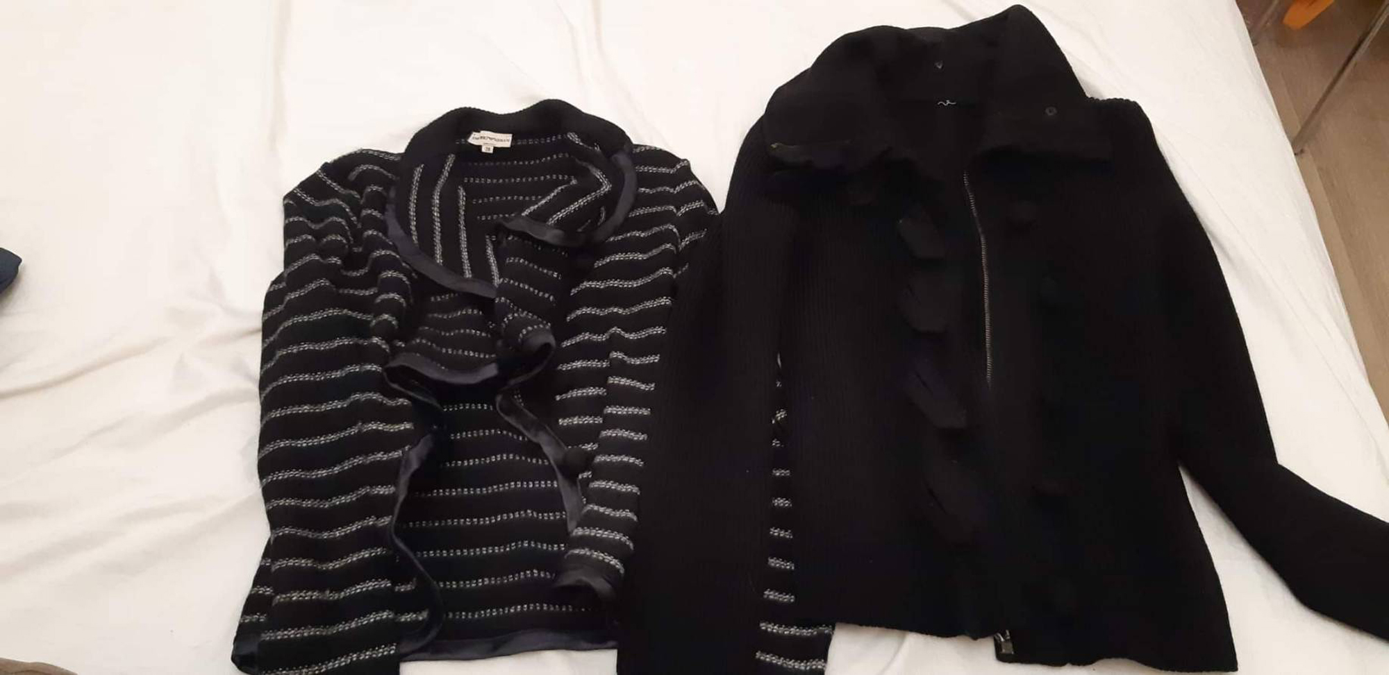 廖心筠第一個整理遺物的案子，委託人送了廖心筠2件服飾，表達感謝與祝福。（廖心筠提供）