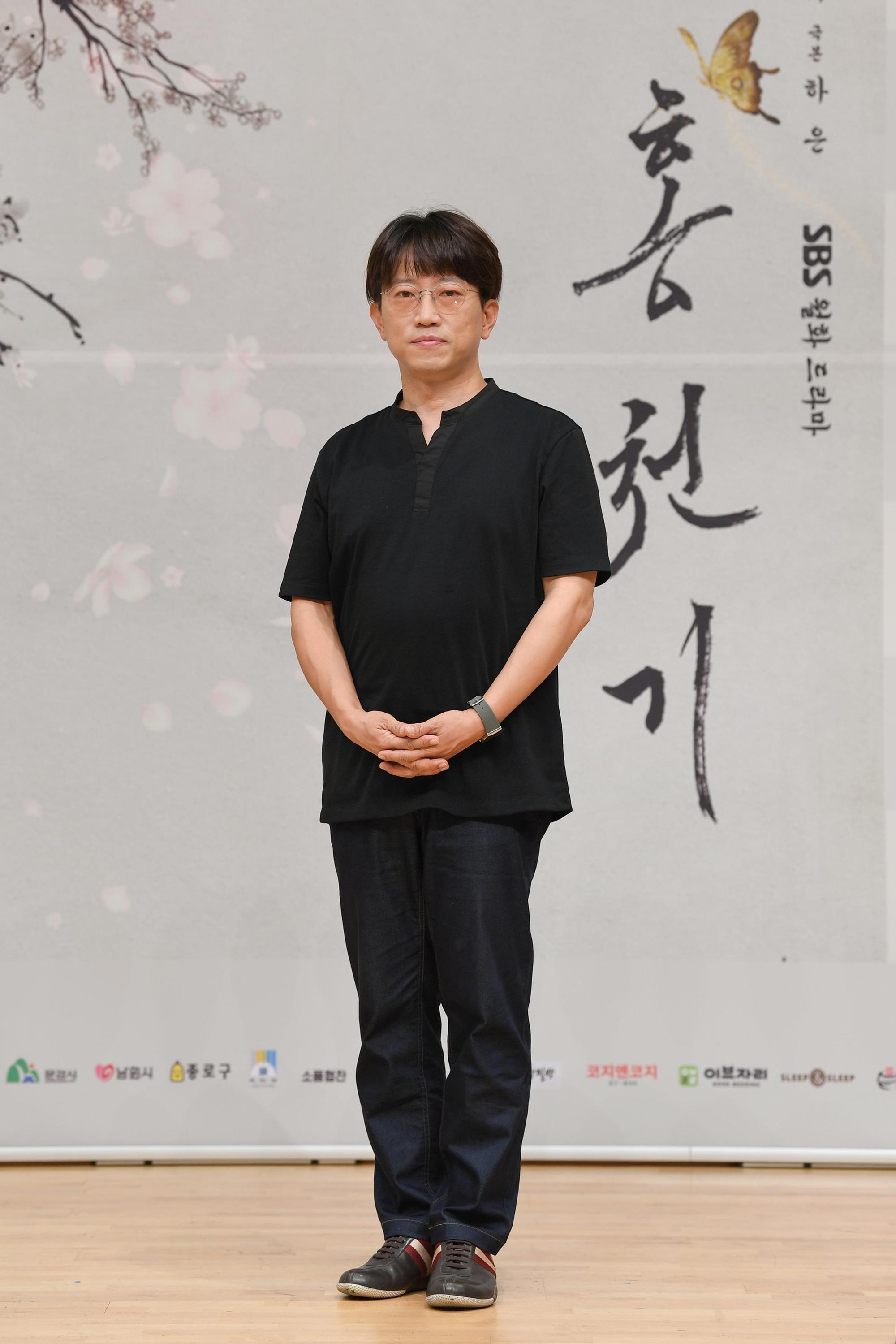 張太侑導演大讚金裕貞符合絕世美女的人物設定。(friDay影音提供)