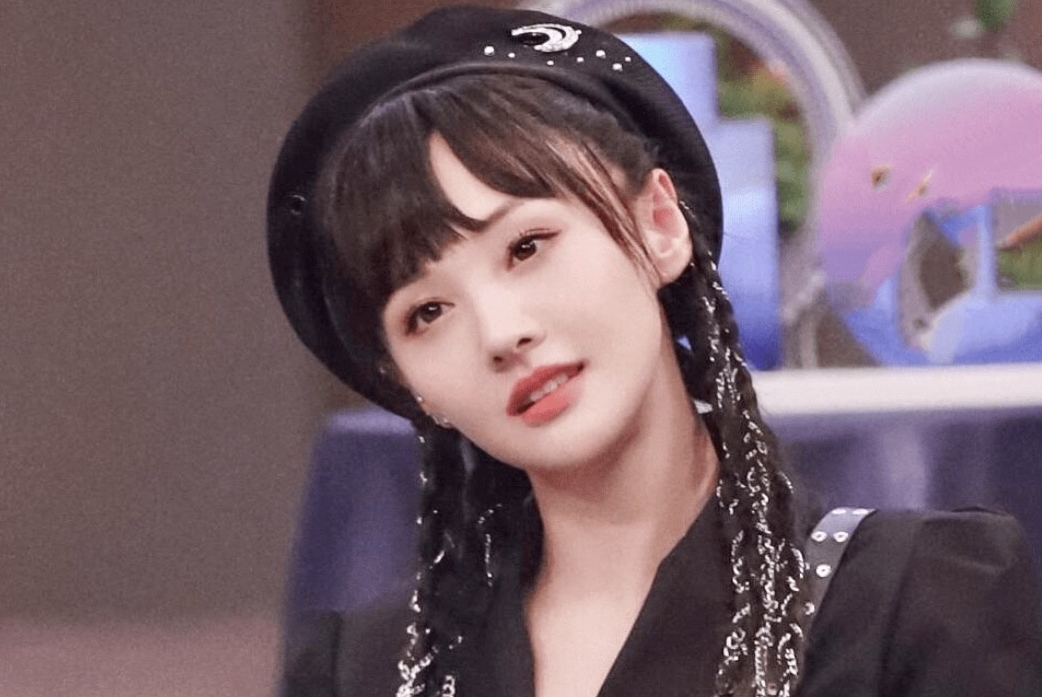 鄭爽近日遭廣電總局直接下令封殺。（翻攝自新浪微博）