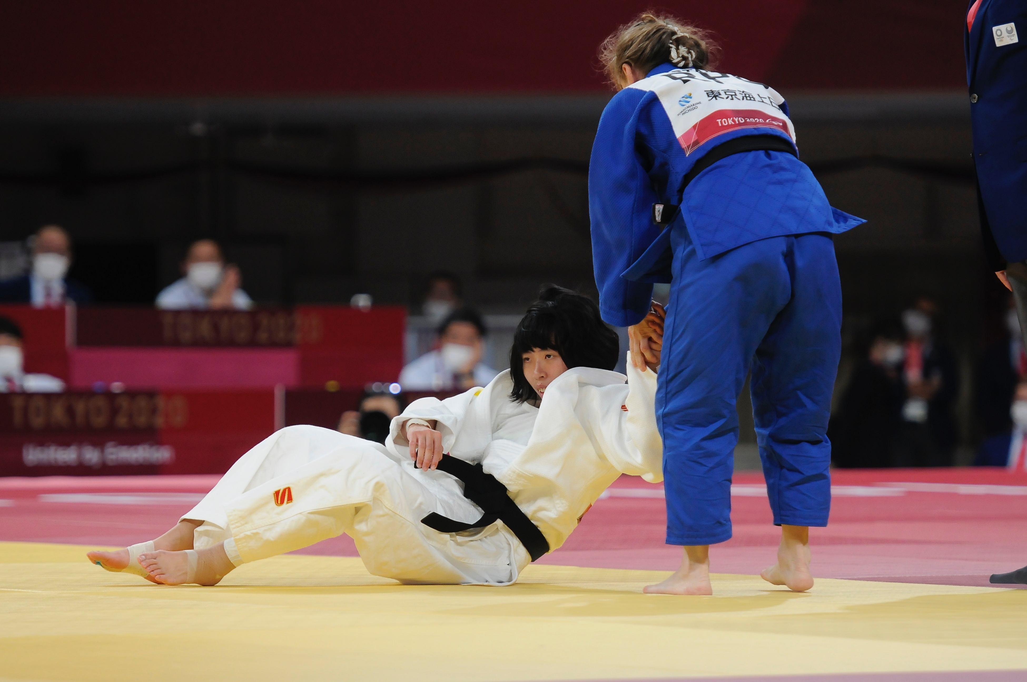 柔道女將李凱琳遭對手取得「一本」，最後以0比10落敗。（體育署提供）