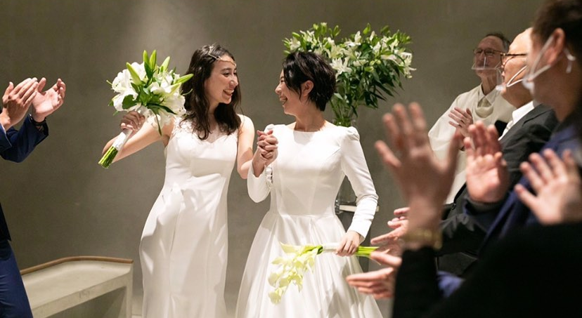 Jenny與Narumi去年已經舉行婚禮,但日本同性婚姻尚未合法化,兩人常在社群上討論同性婚姻相關話題。(翻攝IG@narumi_jenny)