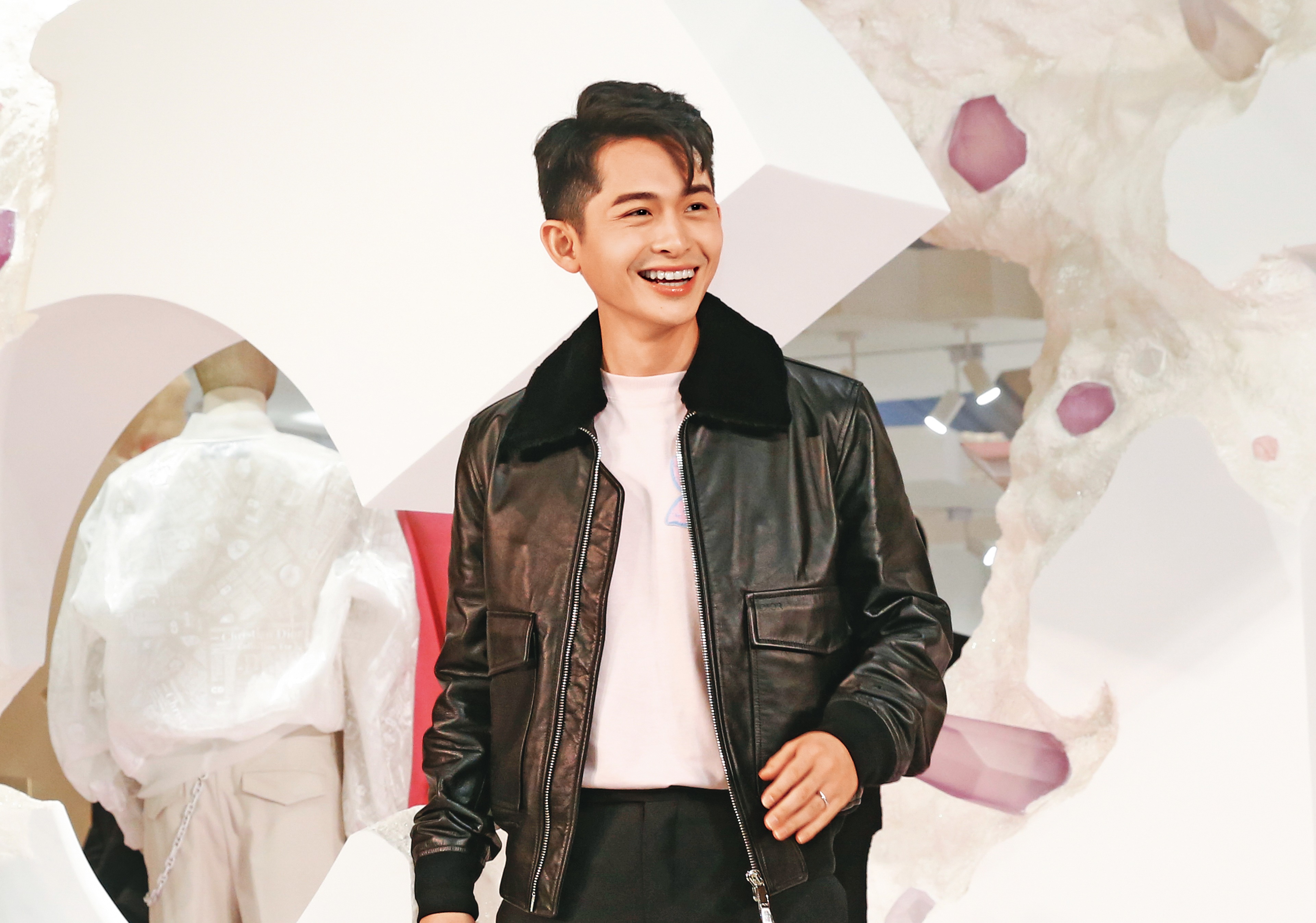 博恩賣飛機杯,將真人翻模紀錄po網,但傳出疑似和其他品牌產品雷同。