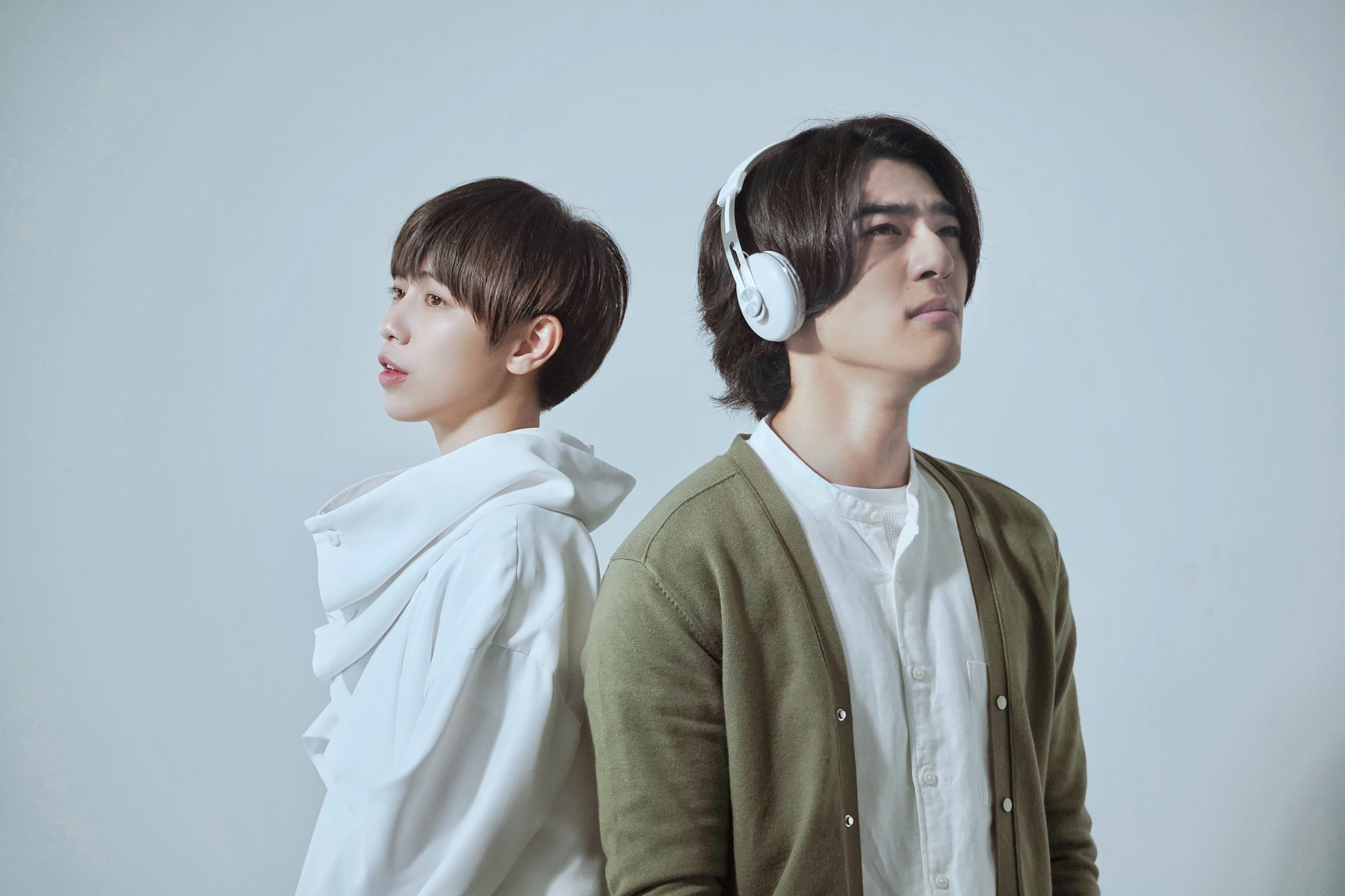 陳昊森拍魏嘉瑩新歌MV哭不停，直言哭到眼睛很酸。（圖/小魏工作室提供）