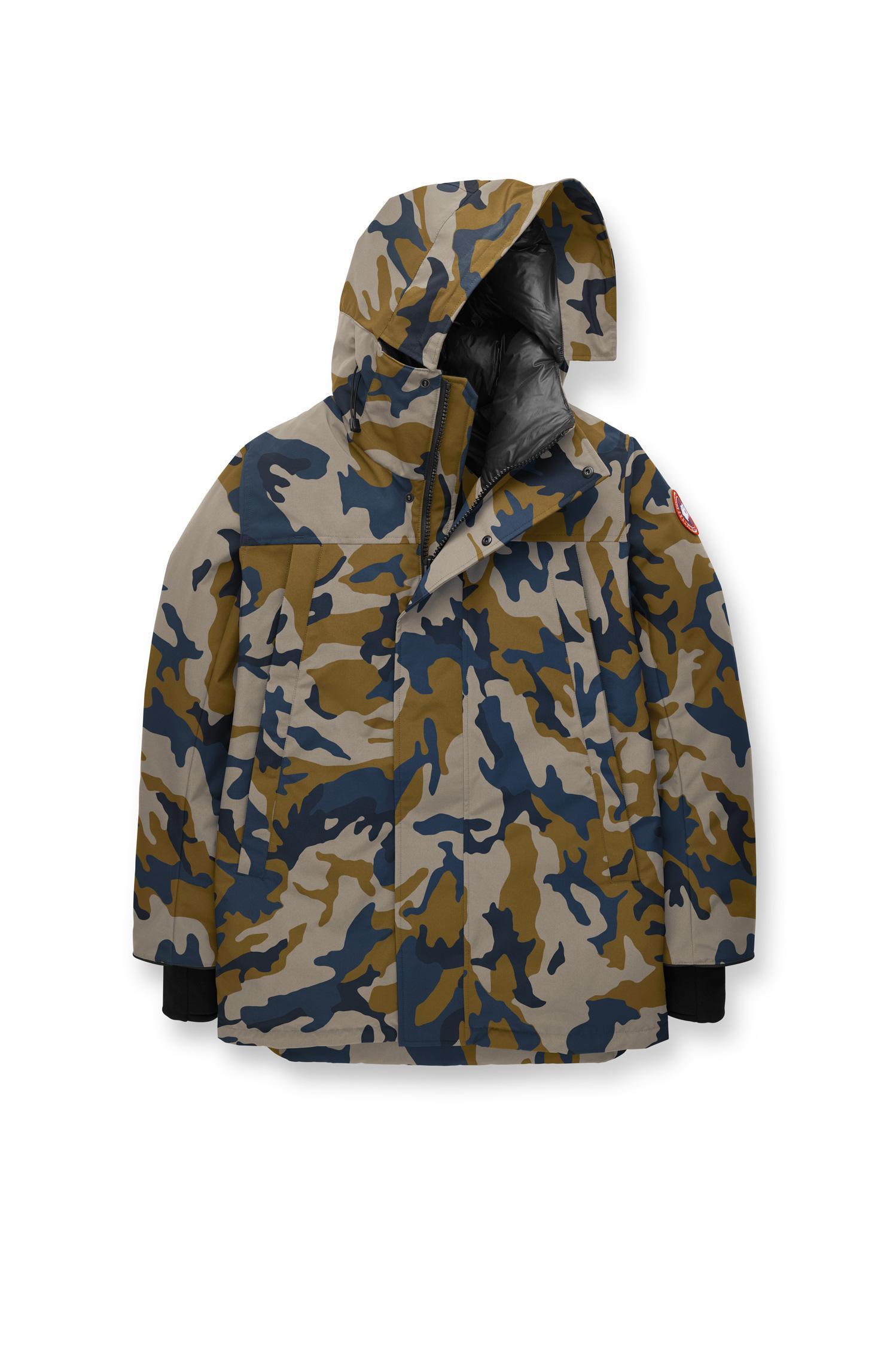 男款迷彩棕褐色SANFORD派克大衣 NT$33,200 Canada Goose。（Canada Goose提供）