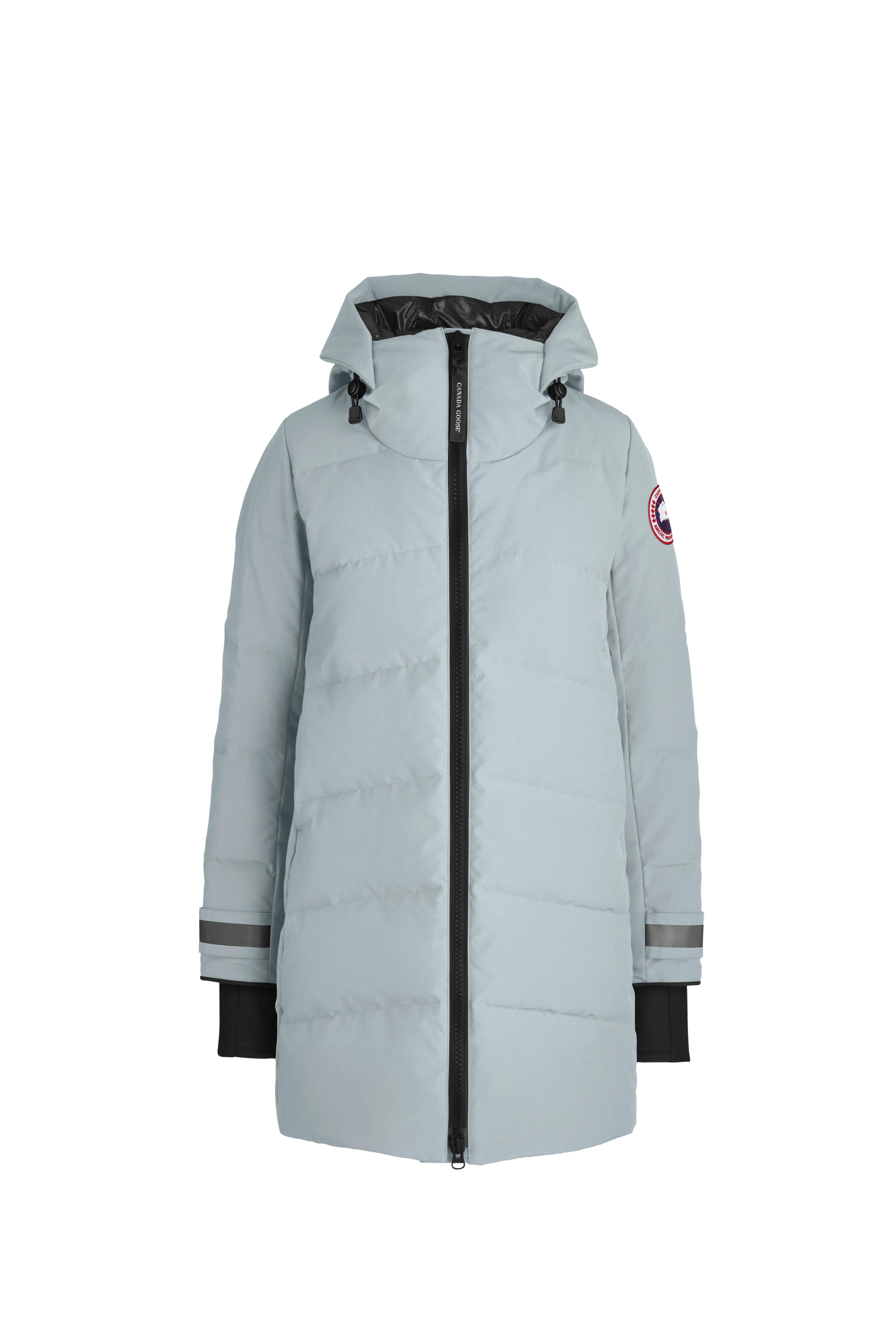女款暴風藍色Merritt派克大衣NT$30,100 Canada Goose。(Canada Goose提供)