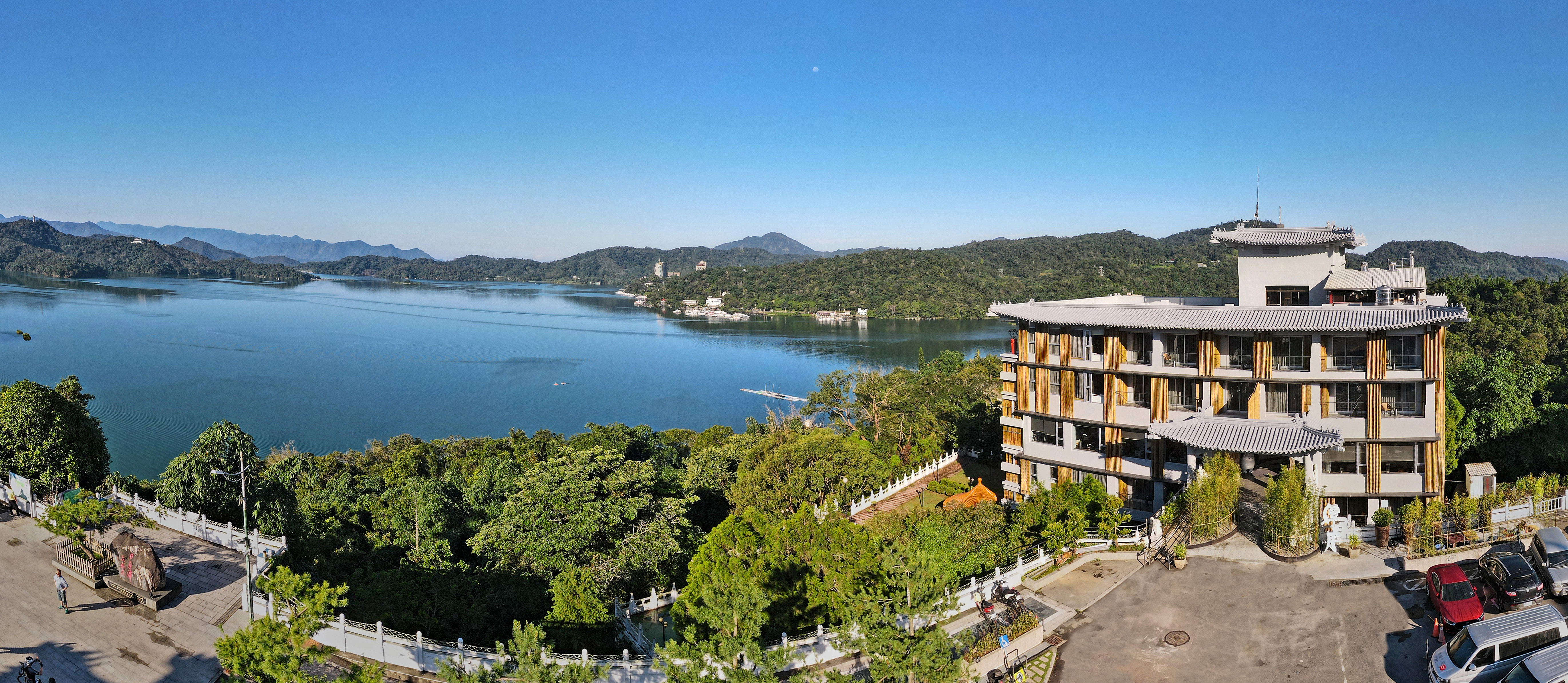 承億文旅潭日月地點絕佳，坐擁日月潭第一排景觀。（承億文旅提供）