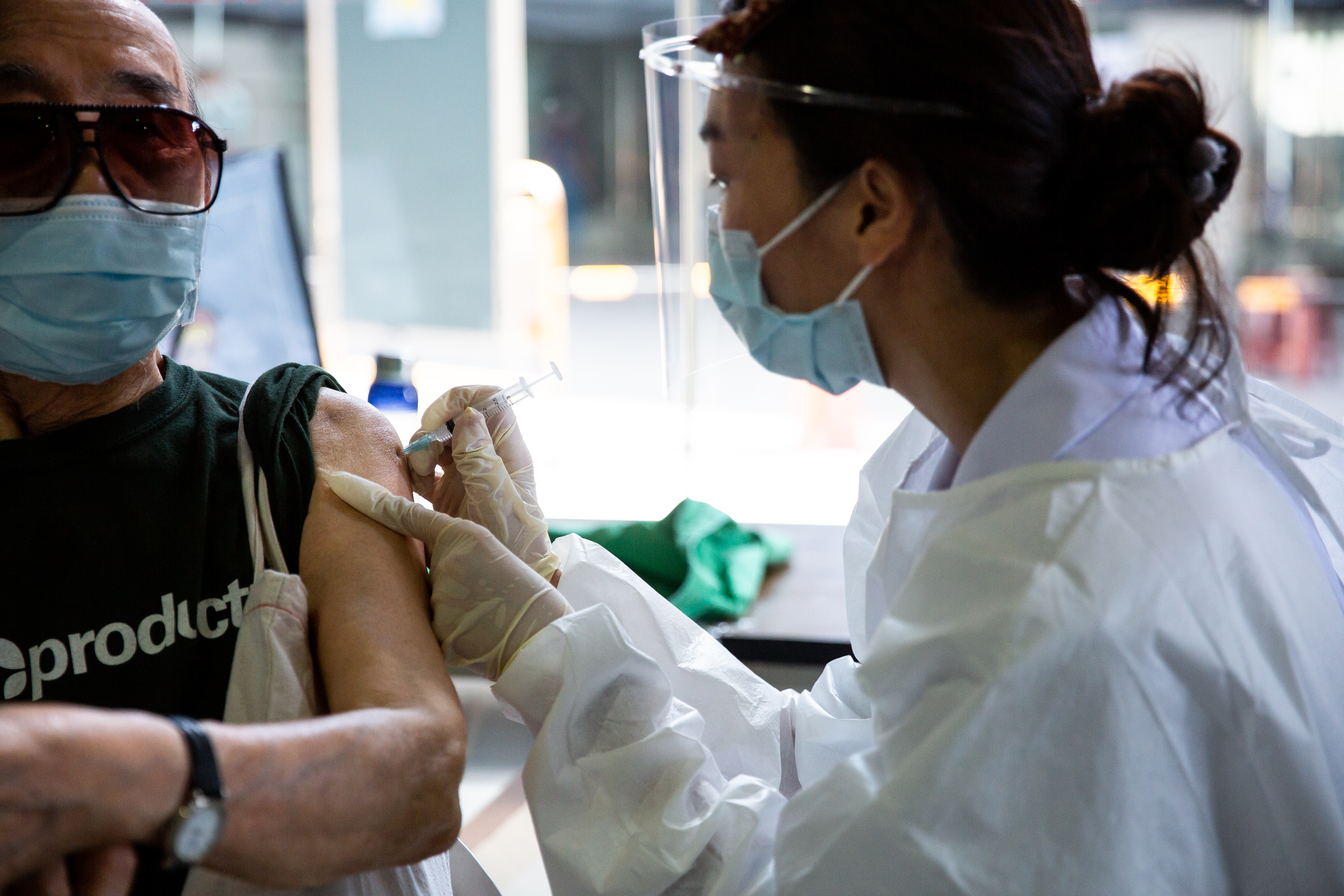 陳時中透露，AZ混打BNT的方向基本可行，但要考慮到貨量。（示意圖，本刊資料照）