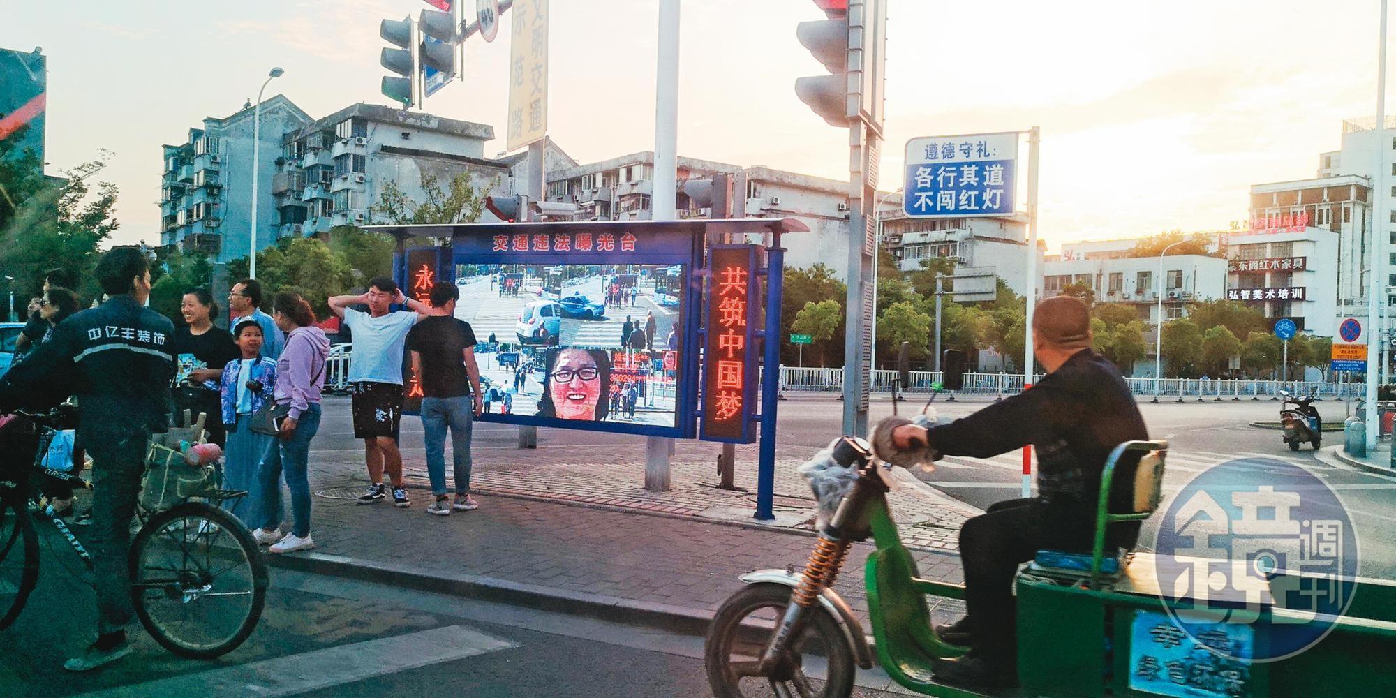 習近平的共同富裕是走回頭路嗎？可以確定他是在修正鄧小平所遺留下來的路線，但會走多遠，現在還很難說。
