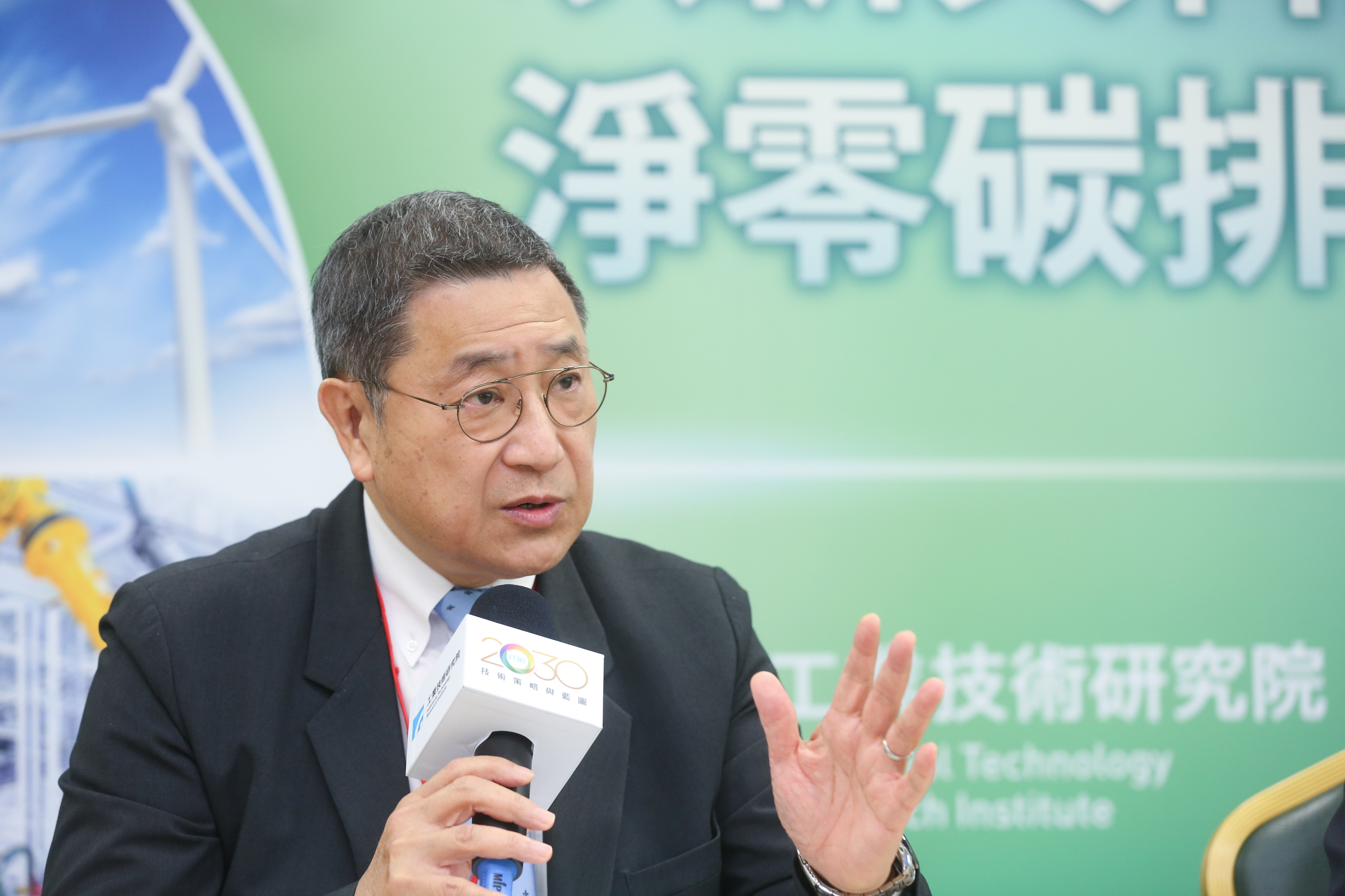 台泥今宣布與大陸金隅集團組合資公司，推動水泥業低碳轉型。