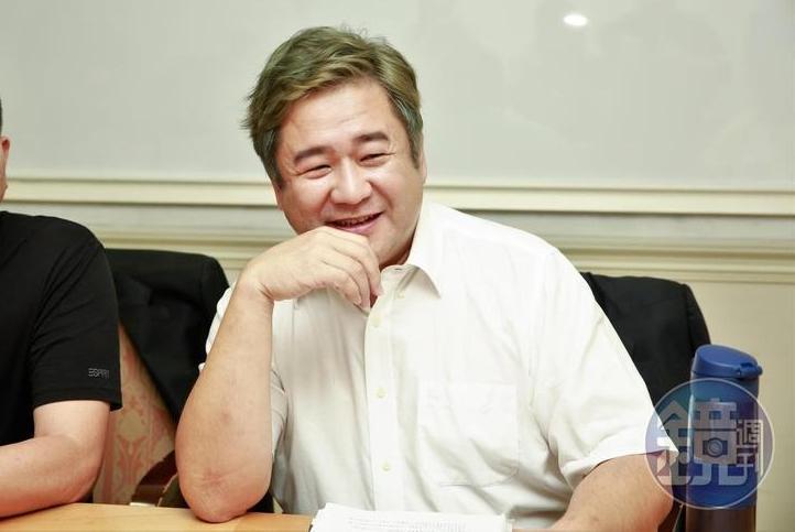 瞿友寧深夜發文澄清《刻在你心底的名字》劇本並無抄襲,當初以15萬元正式從原編劇手中得到劇本著作權。(攝影 蕭志傑)
