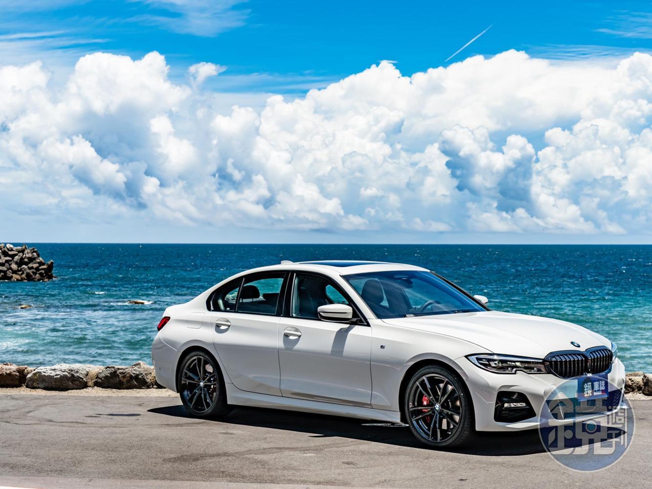 BMW 330i M Sport Midnight Edition夜型版