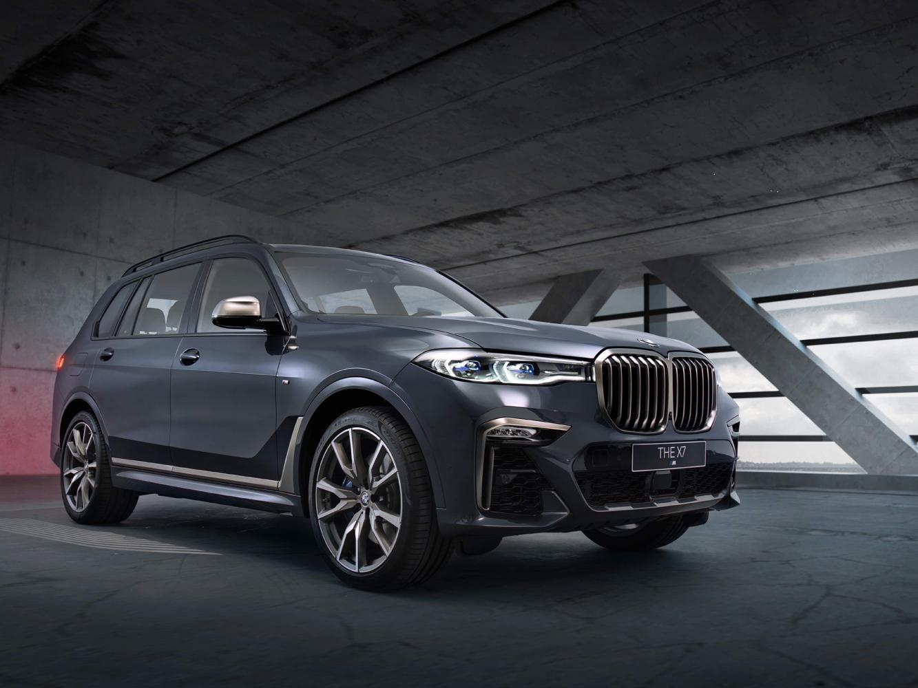 全新BMW X7 M50i同時將奢華與性能完美呈現,再次引領豪華性能車款級距。