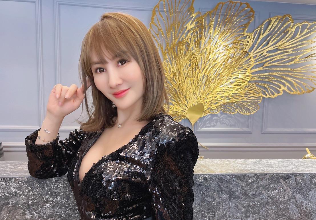財富女神王宥忻身材火辣，對理財相當有概念。（固力狗娛樂堤供）