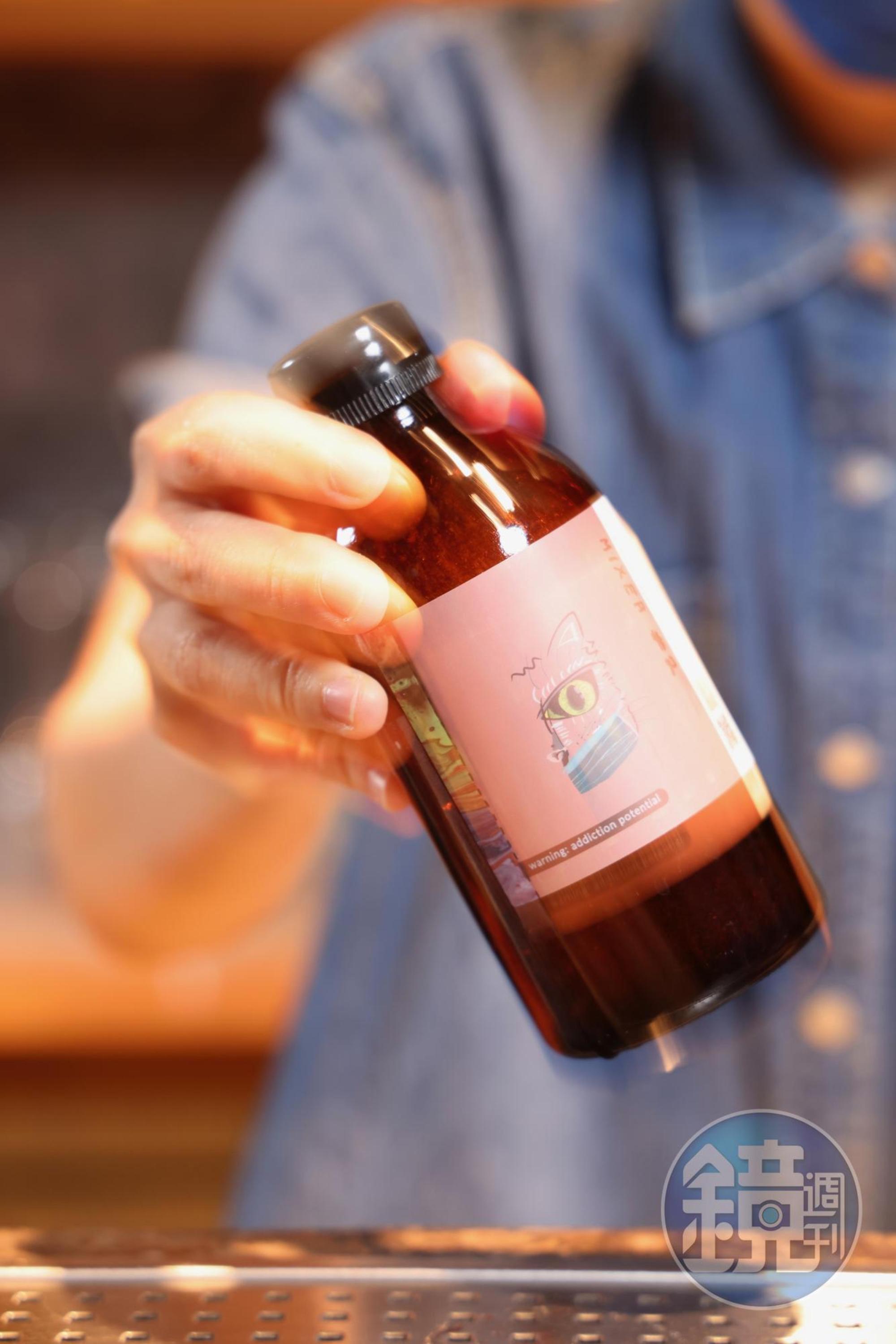 罐子可拿來當容器搖勻酒液，環保又機智。