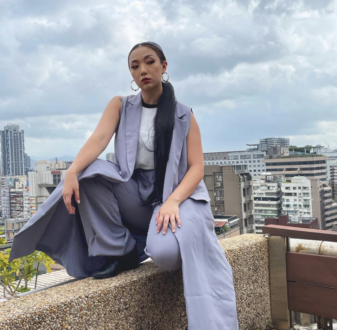 新人李雪憑《致親愛的孤獨者—凱涵入圍「迷你劇集（電視電影）女主角獎﻿﻿」覺得像做夢一樣。（翻攝自李雪IG）