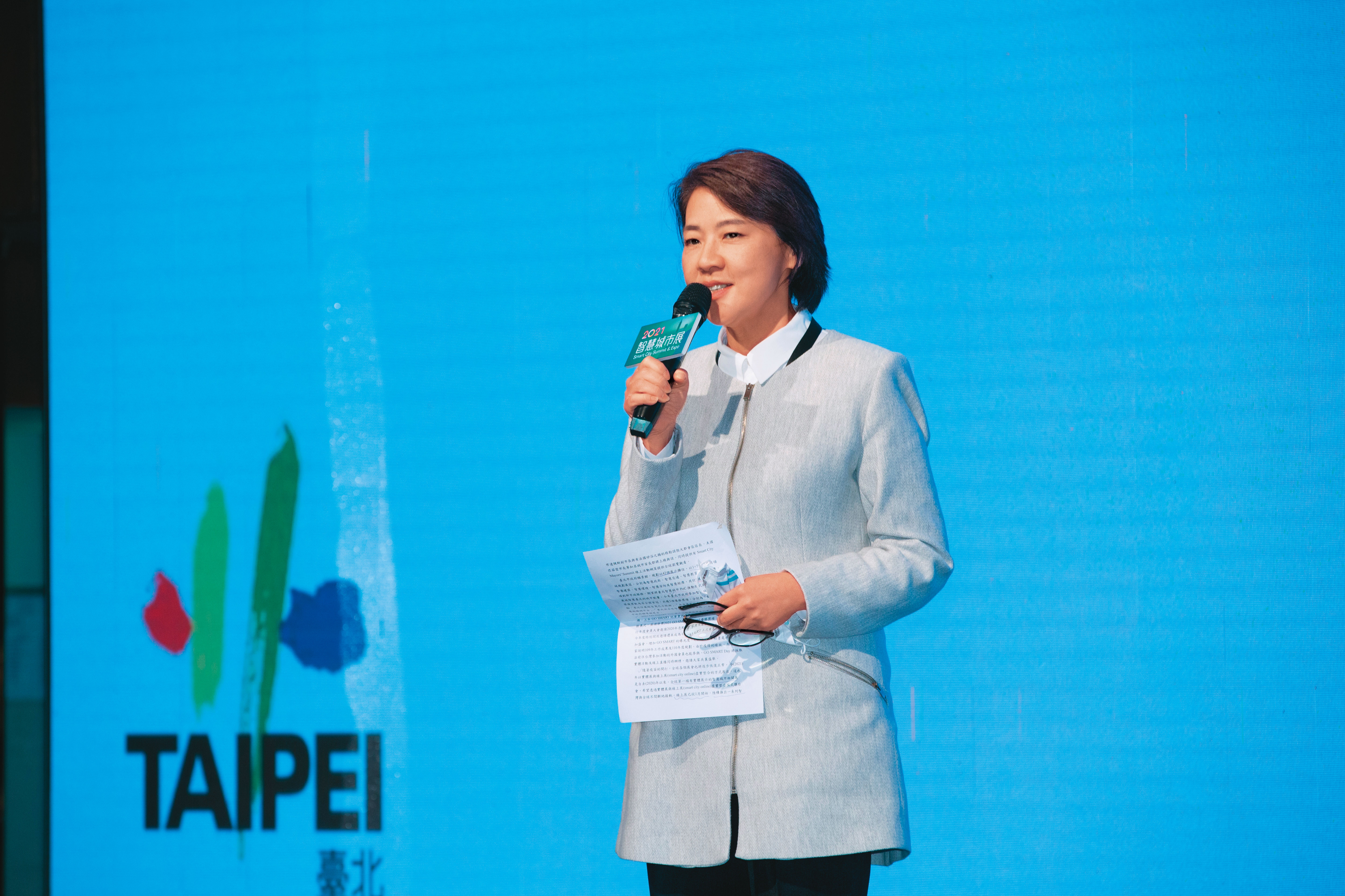 被視為柯文哲接班人的黃珊珊,防疫期間民調上升,被稱「對蔣萬安威脅最大的女人」。