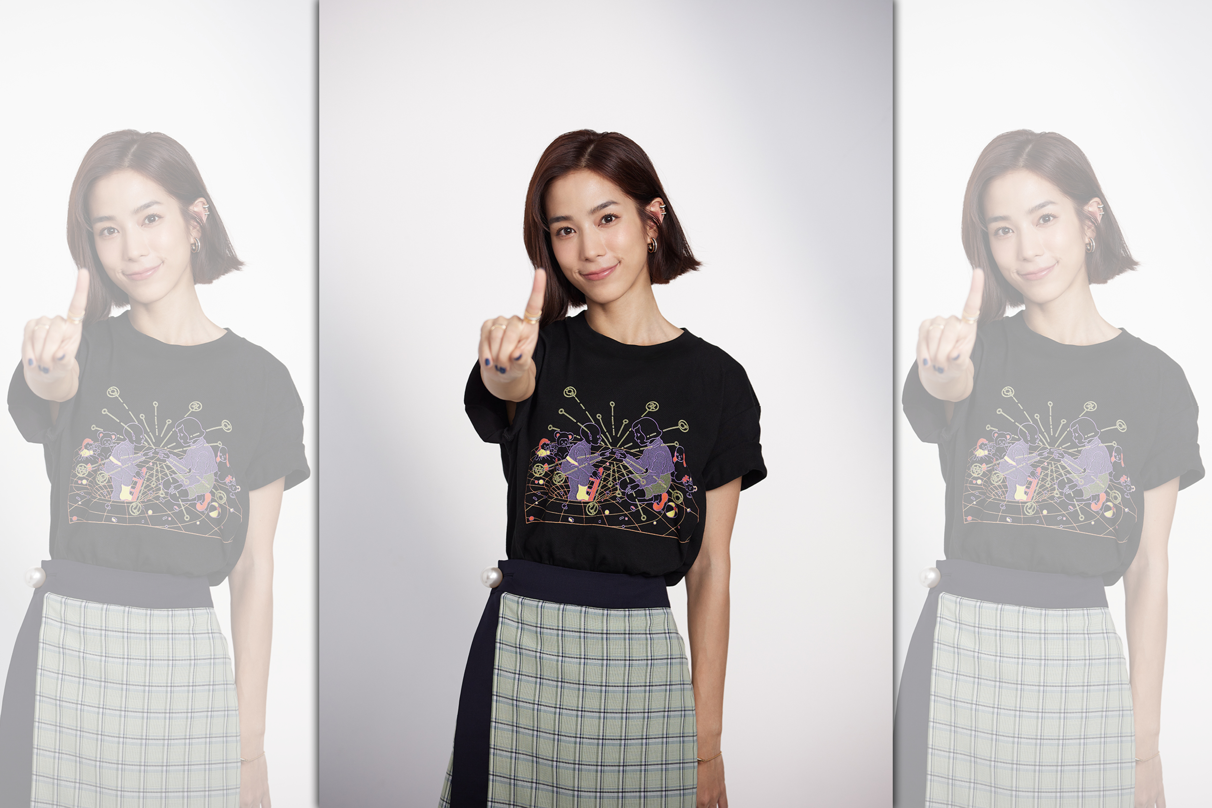 高雄電影節推出VR頭顯租賃方案與虛擬展場服務，温貞菱搶先體驗。（高雄電影節提供）