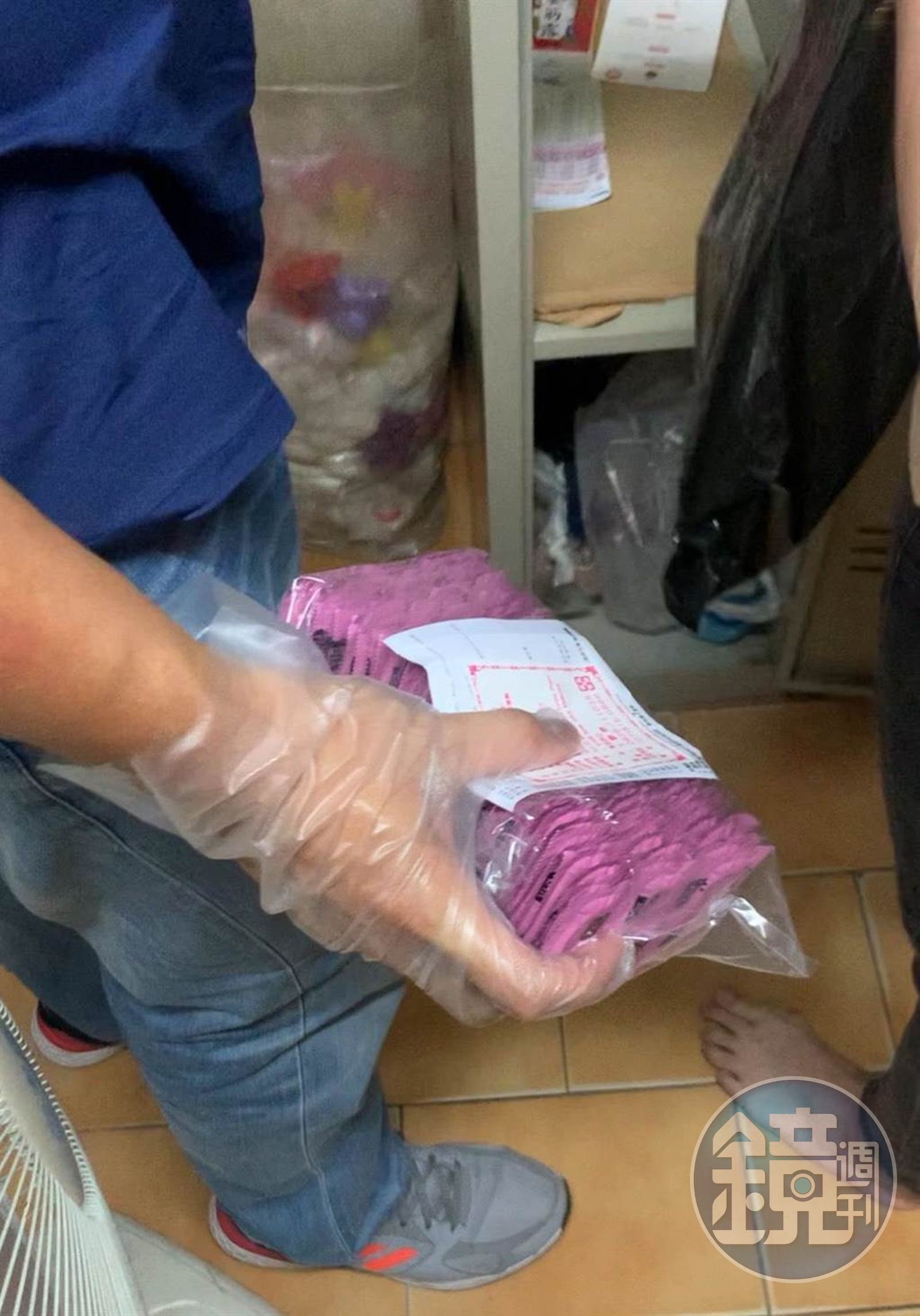 美魔女銷魂叫聲引警破門功夫好吸回頭客露餡- 鏡週刊Mirror Media