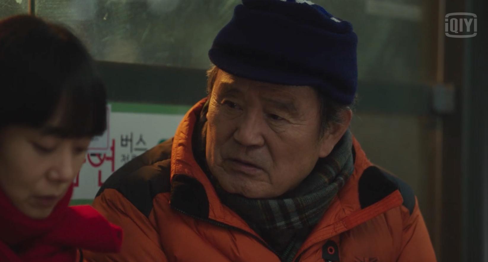 朴仁煥飾演全道嬿的爸爸,父女談心的場景讓許多觀眾看得跟著流眼淚。(翻攝自愛奇藝國際站)