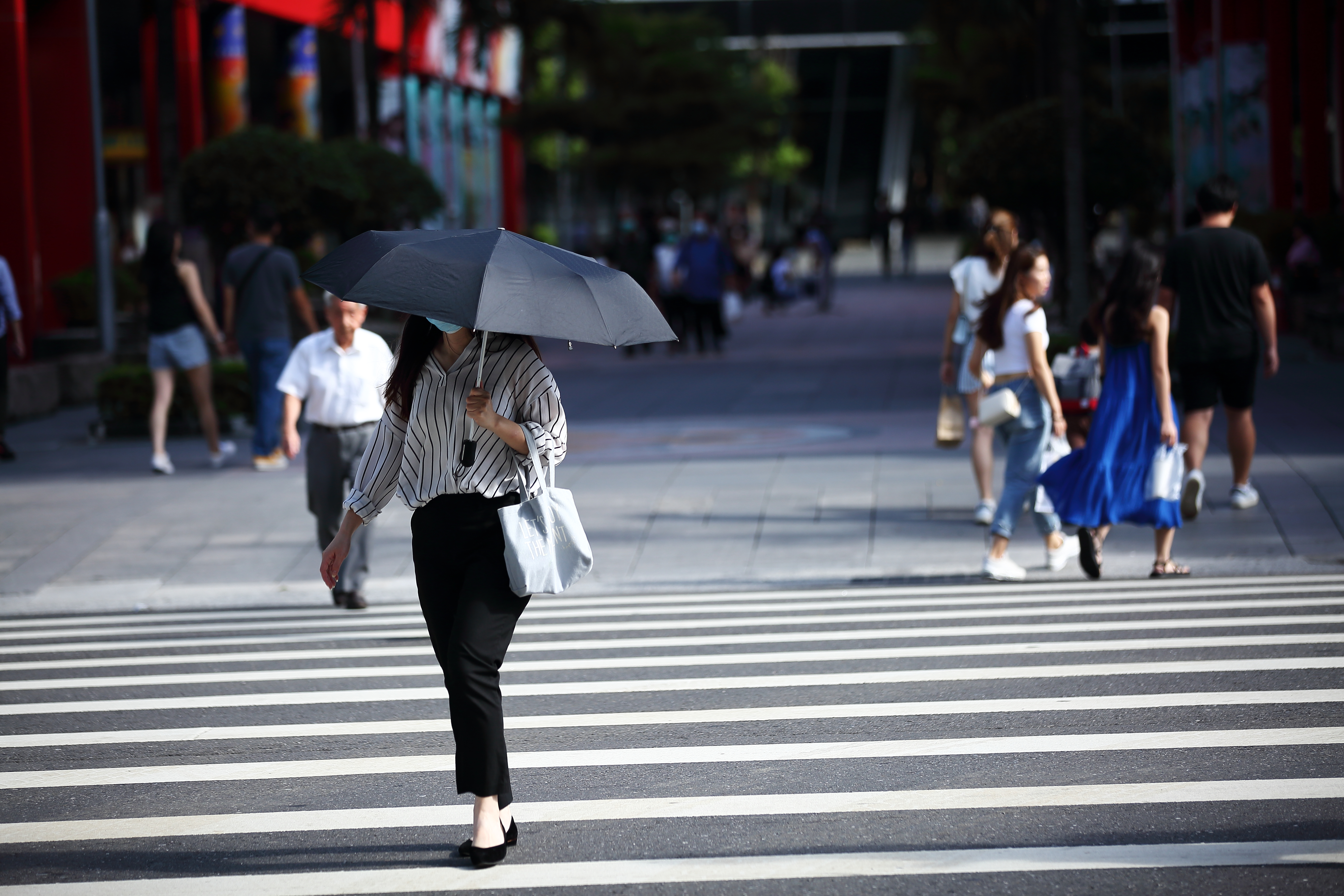 入秋時期到來，天氣持續受到太平洋高壓影響，維持白天晴朗炎熱、午後局部雷陣雨的天氣模式。（本刊資料照）