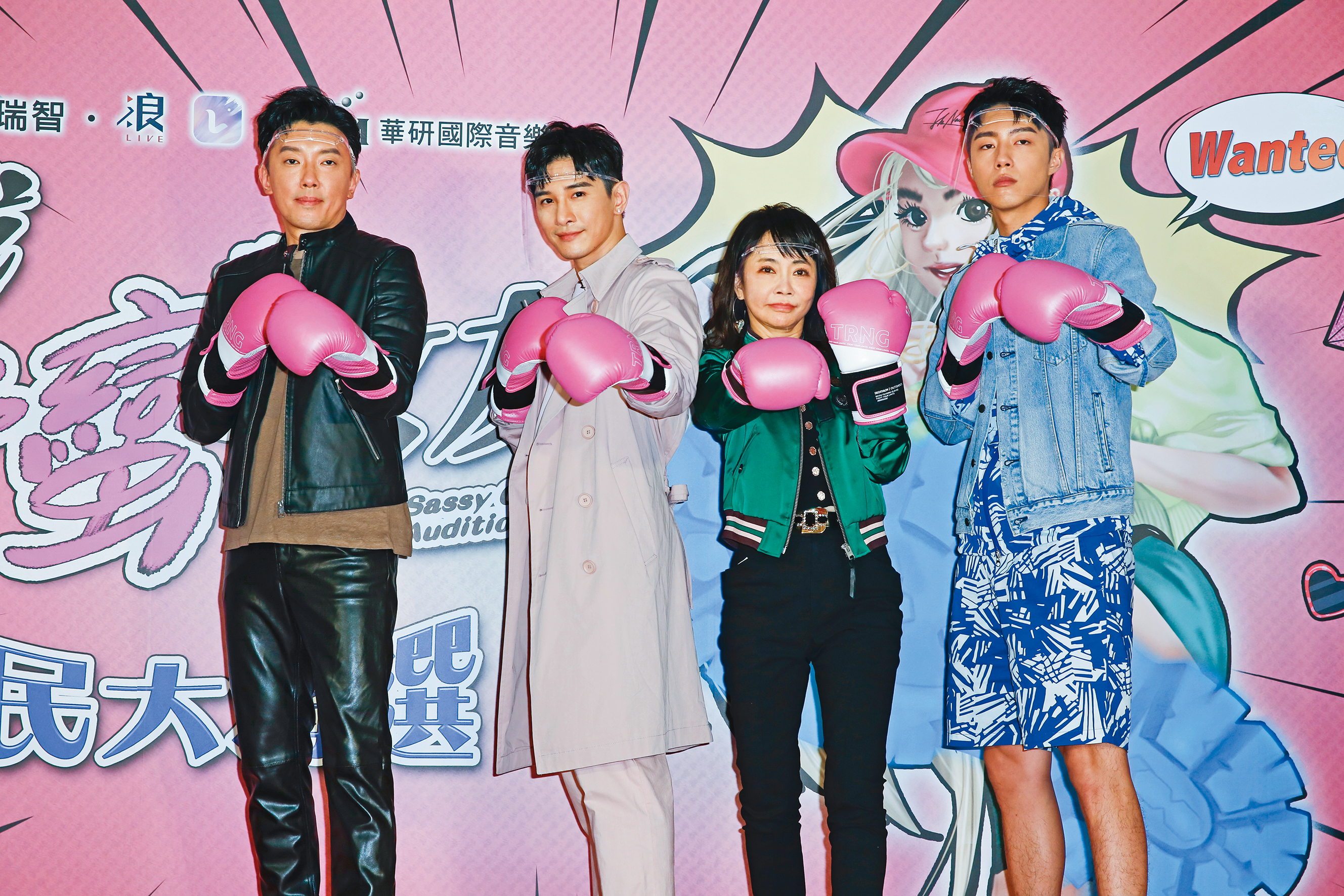 《我的野蠻女友》影集版籌備中,除了柴智屏(右二)、張立昂(左二)擔任製作人,段鈞豪(左一)、蔡凡熙(右一)也擔任「野蠻大使」,評審出適合人選。