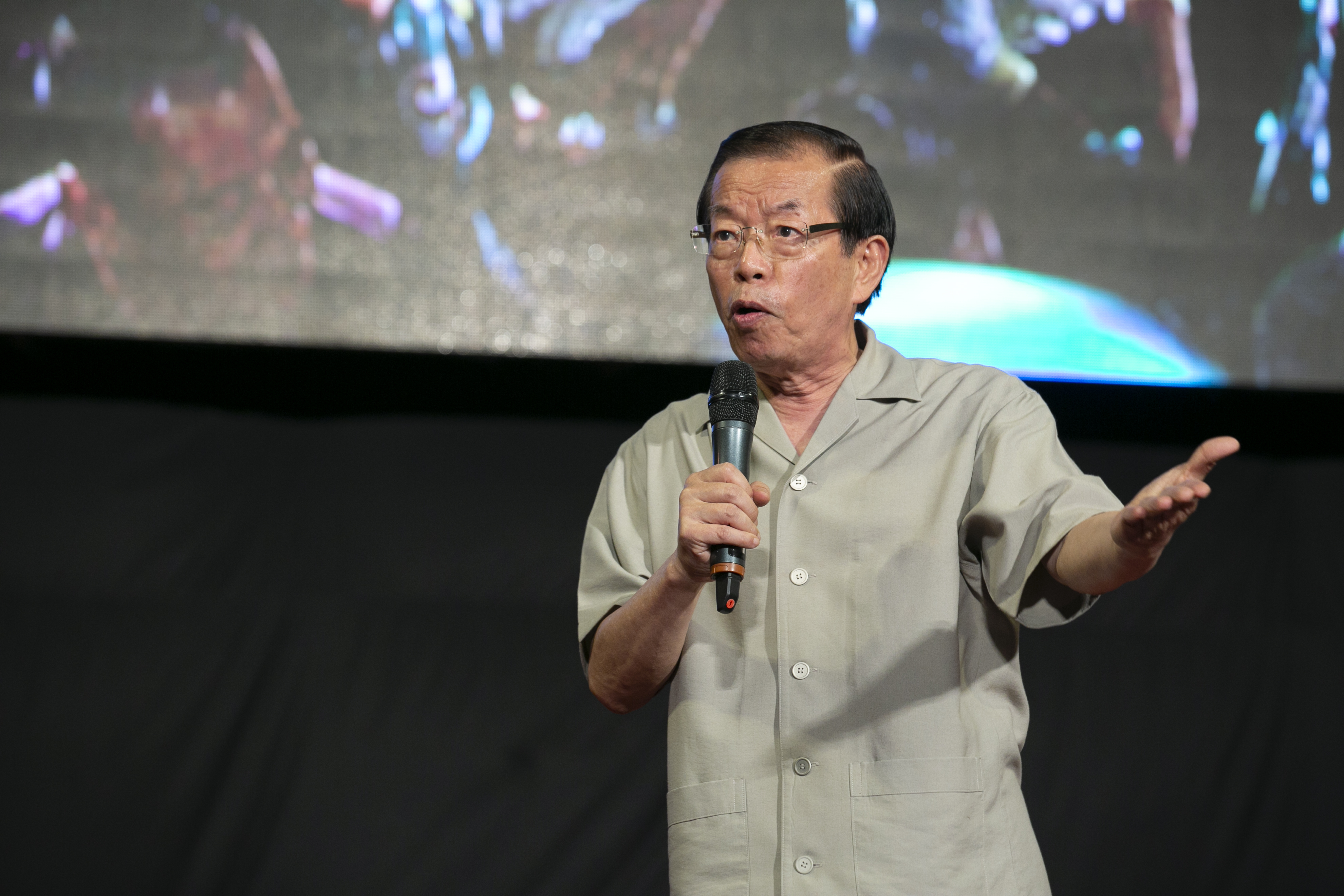 退休警察條子鴿日前發文，表示當年開了謝長廷兒子罰單，事後竟收到2支申誡，對此，謝長廷本人怒斥是假消息。（本刊資料照）