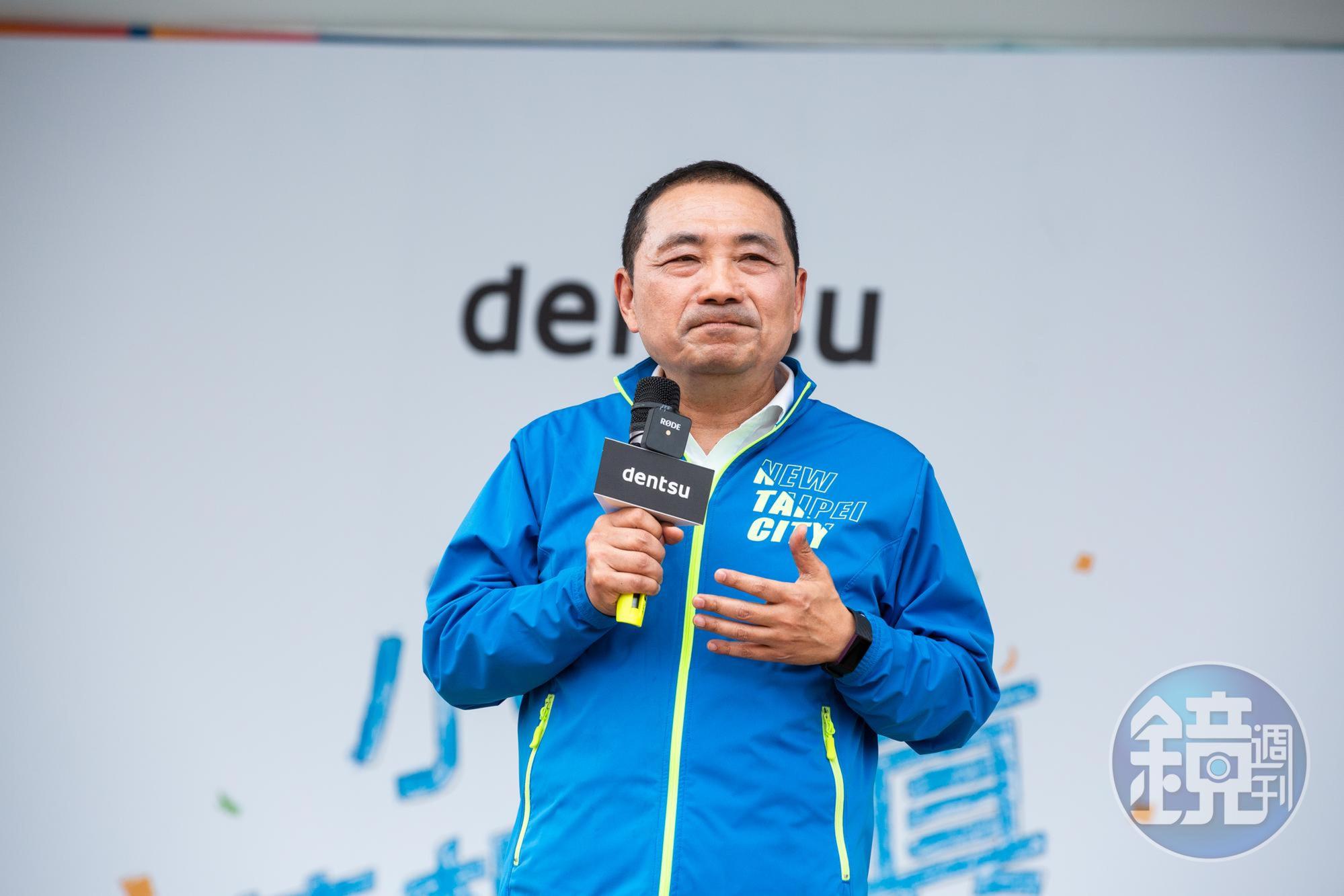 新北市長侯友宜（圖）對於幼兒園老師確診，喊話希望能趕快幫老師們施打第二劑疫苗。（本刊資料照）