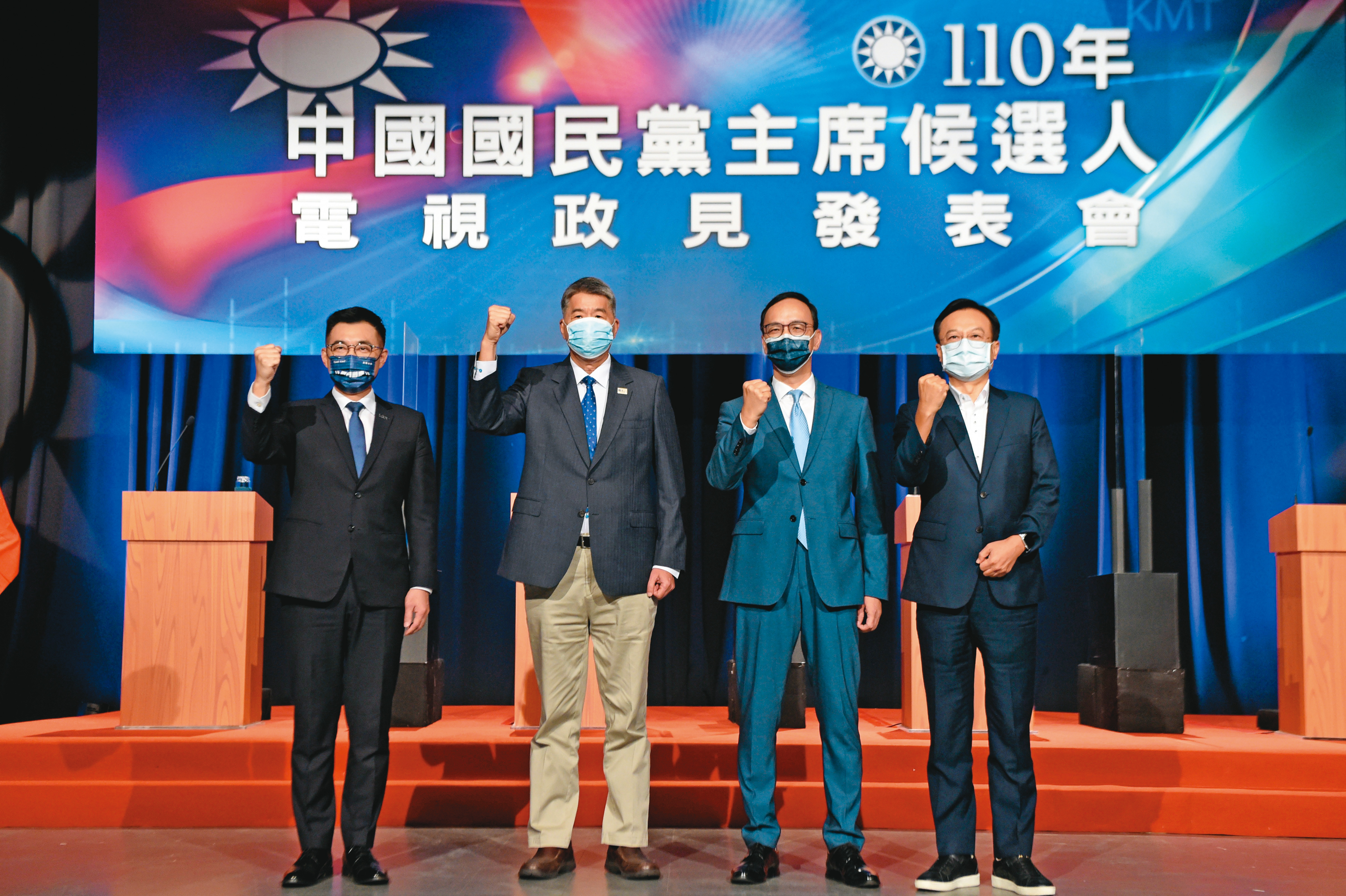 中國國民黨主席選舉的候選人電視政見會，面孔與主張了無新意，4位的表達方式無法在年輕社群中引發討論。兩岸論述也呈現一路挨打的局面。