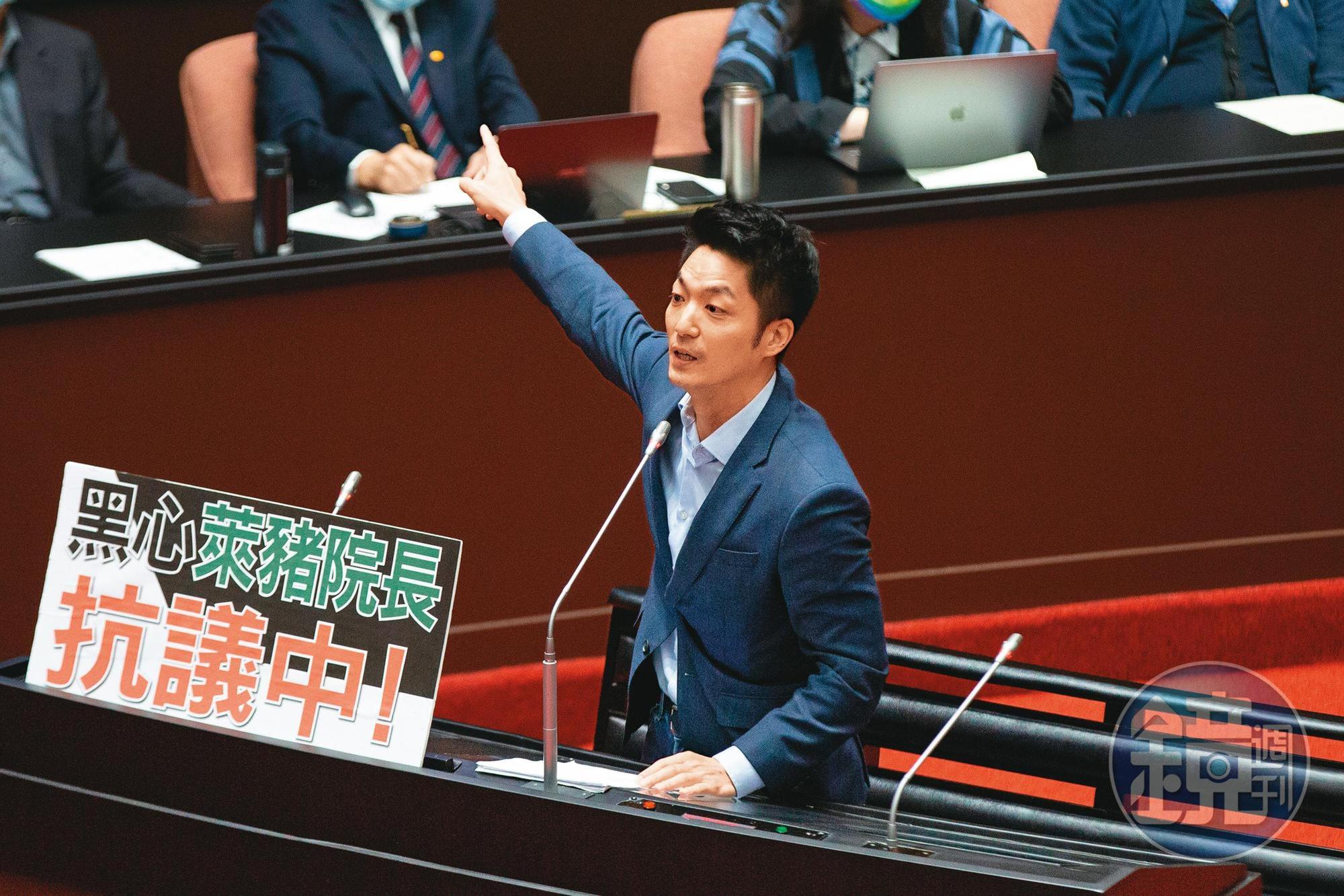 國民黨立委蔣萬安(圖)被拱參選台北市長的呼聲高。卓伯源認為,可結合友黨共同支持藍營提出的候選人。