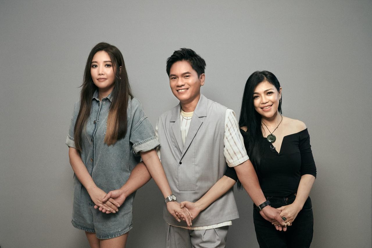A-Lin(左起)、舒米恩、阿洛在《你的島嶼我的家》與3位紐西蘭毛利音樂人交流。(阿洛無限提供)