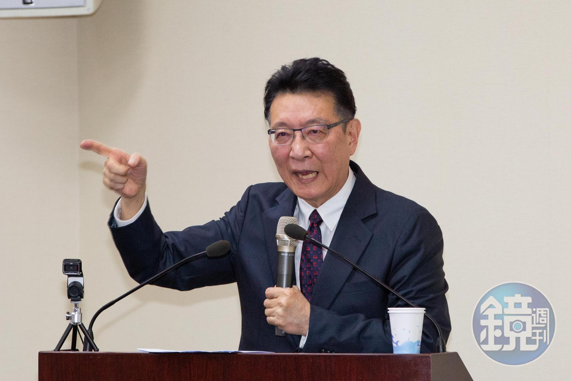 中廣董事長趙少康替女星張鈞甯發聲，呼籲北京「不要讓小粉紅治國」。（本刊資料照）