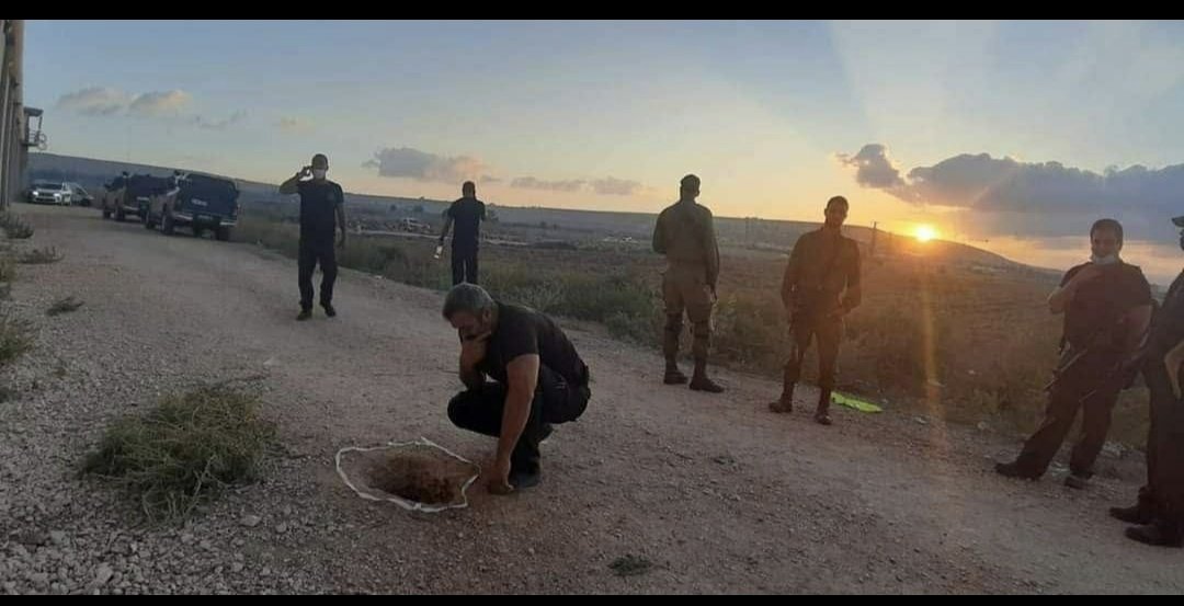 以色列發生最大宗越獄案，6名巴勒斯坦囚犯疑似利用湯匙挖地道逃獄。（翻攝atyanibaker推特）