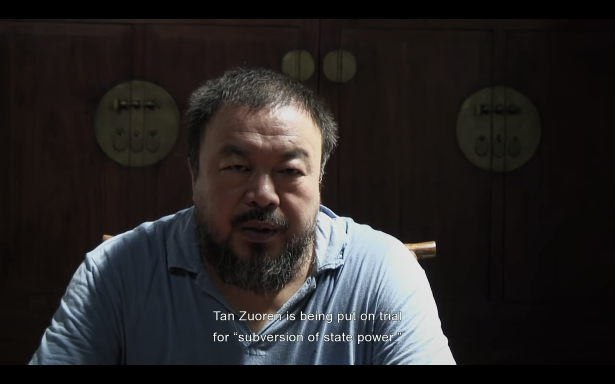 艾未未表示，他的作品因受到國安法影響不得展出。（翻攝自Ai Weiwei YouTube）