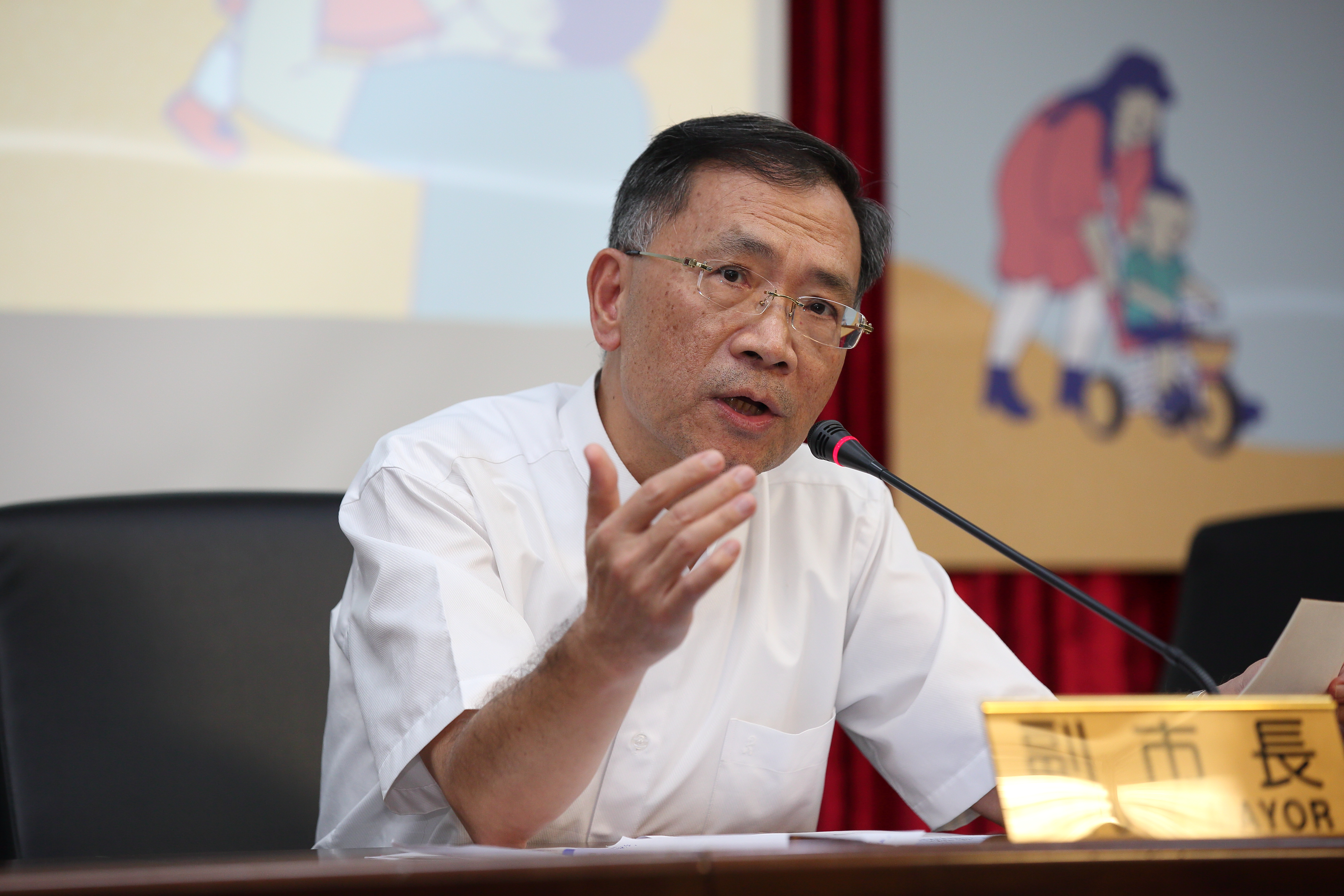 台北市副市長蔡炳坤表示，北市確診個案與新北案例無關。（本刊資料照）