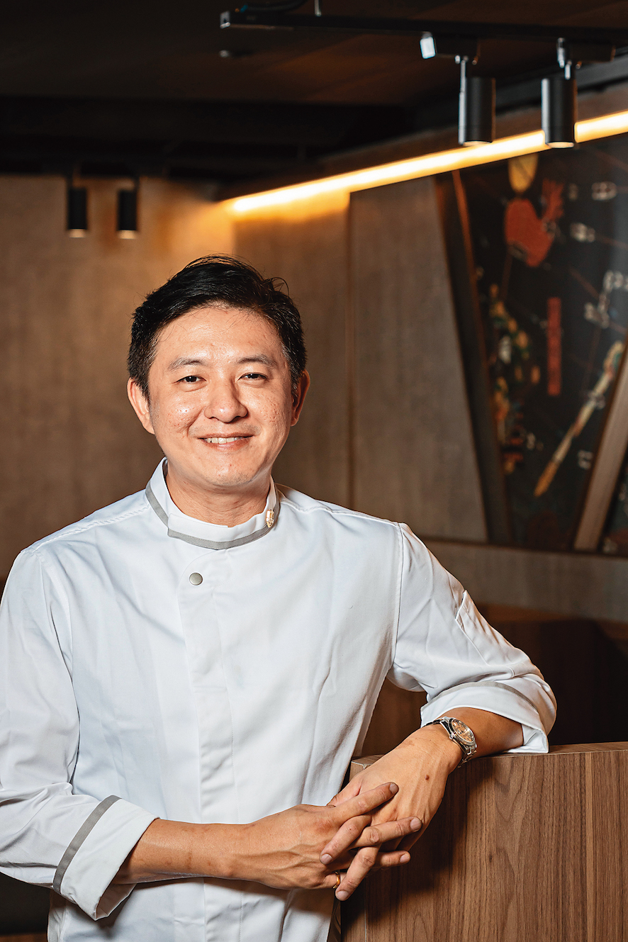 築間產品研發部總監李明遠設計外帶產品時，也考慮消費者烹調的難易度。