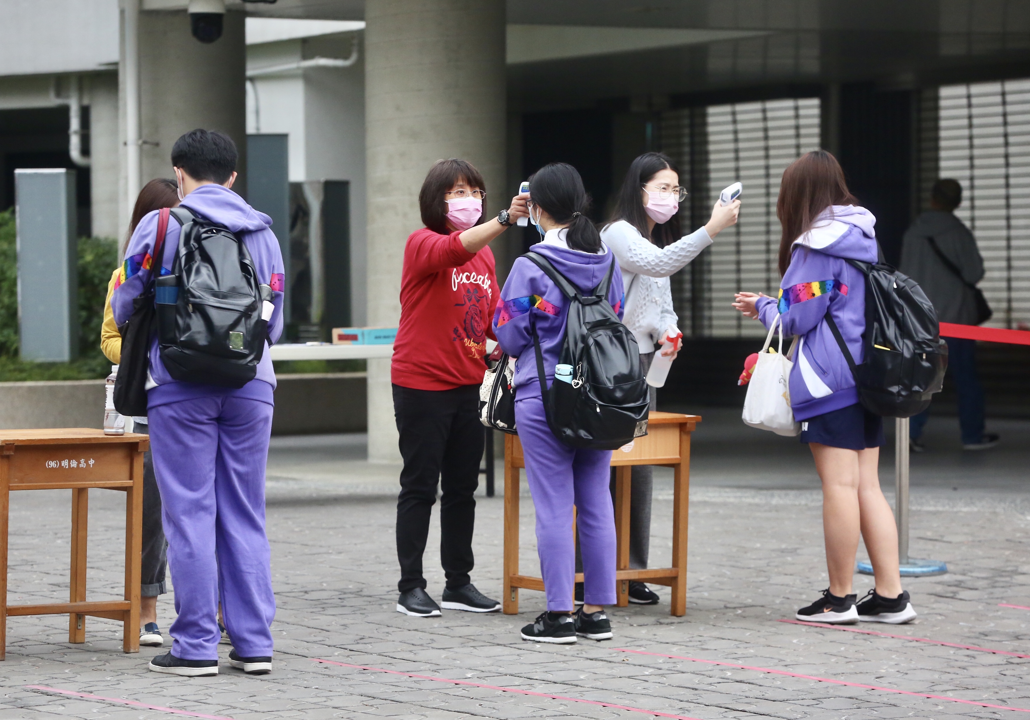 12歲至未滿18歲青少年將開放施打BNT疫苗，市場預期疫苗險又有一波需求。