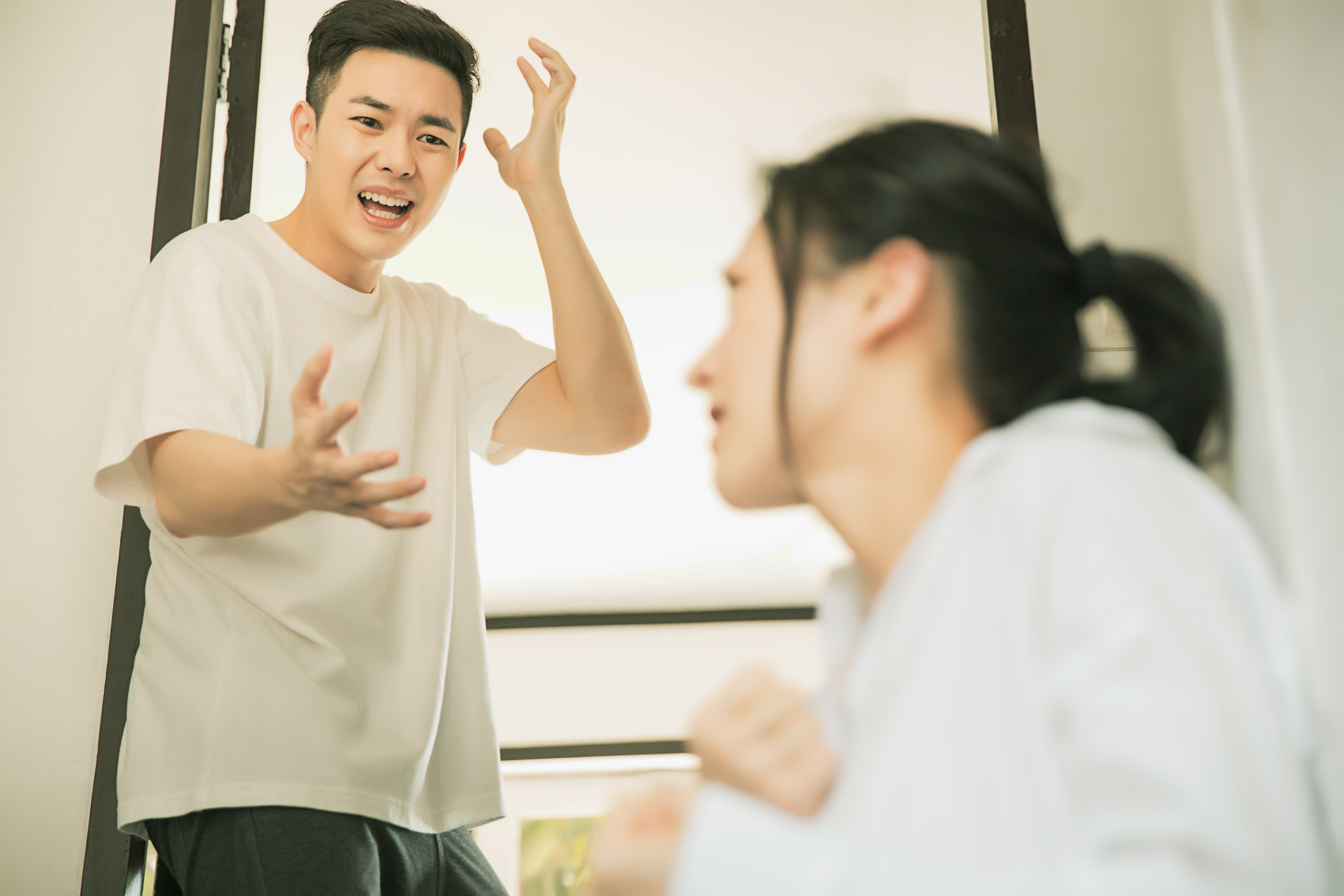 女大生帶台北男友回南部見家長，對方卻抱怨連連，讓她氣炸提分手。（示意圖，xframe）