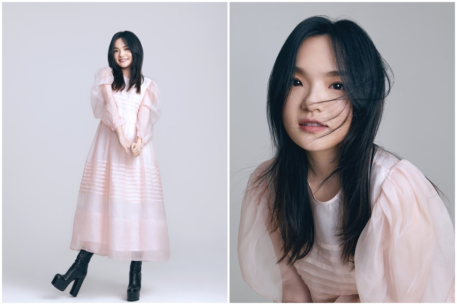 徐佳瑩全新創作單曲〈雛形〉源於某次工作空檔，她拿吉他隨意哼唱出新歌的雛形。（亞神音樂提供）