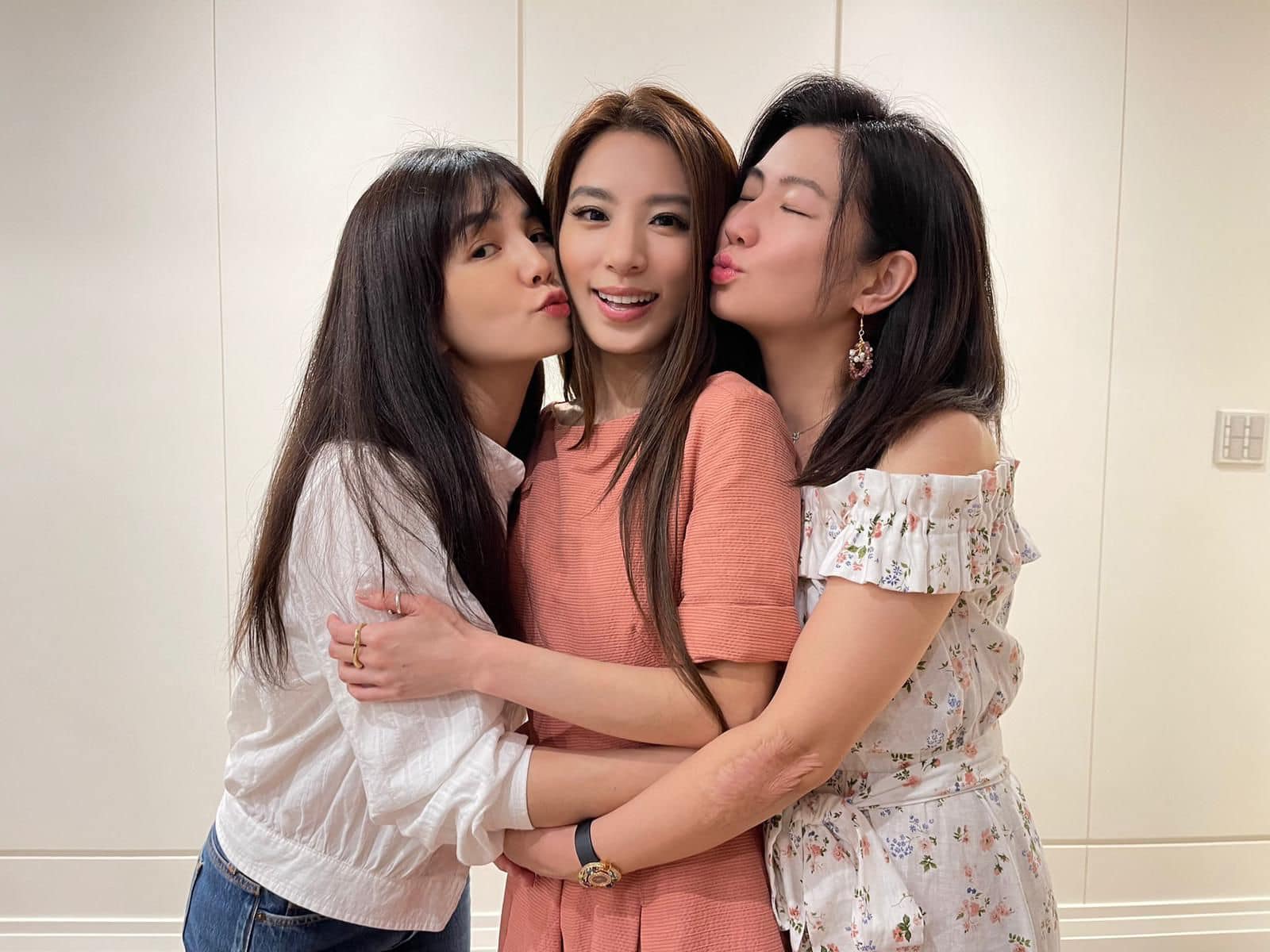 S.H.E成軍20週年。（翻攝Selina臉書）