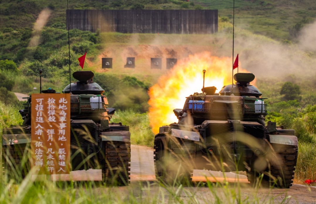 一名陸軍連長對女兵毛手毛腳,還摑掌下屬遭記過撤職。(示意圖)