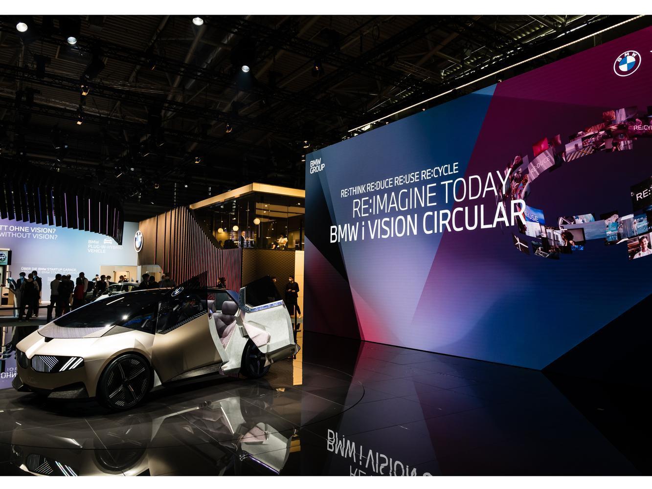 BMW雖然號稱地主隊中的地主隊，但在本屆慕尼黑車展上規模卻相對較小。