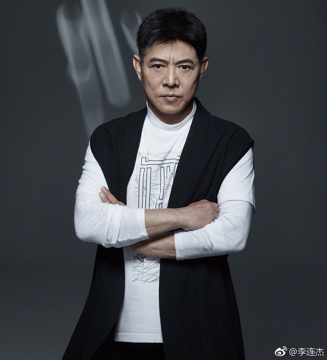 李連杰從中國籍跳到美國籍，再改當新加坡公民，外傳他曾3度想恢復中國籍遭拒。（翻攝自李連杰微博）
