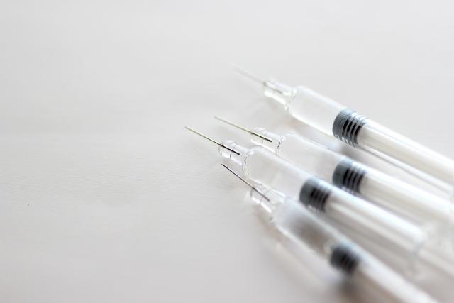 警方在他家中發現多支裝有精液的針筒。（示意圖，翻攝PhotoAC）。
