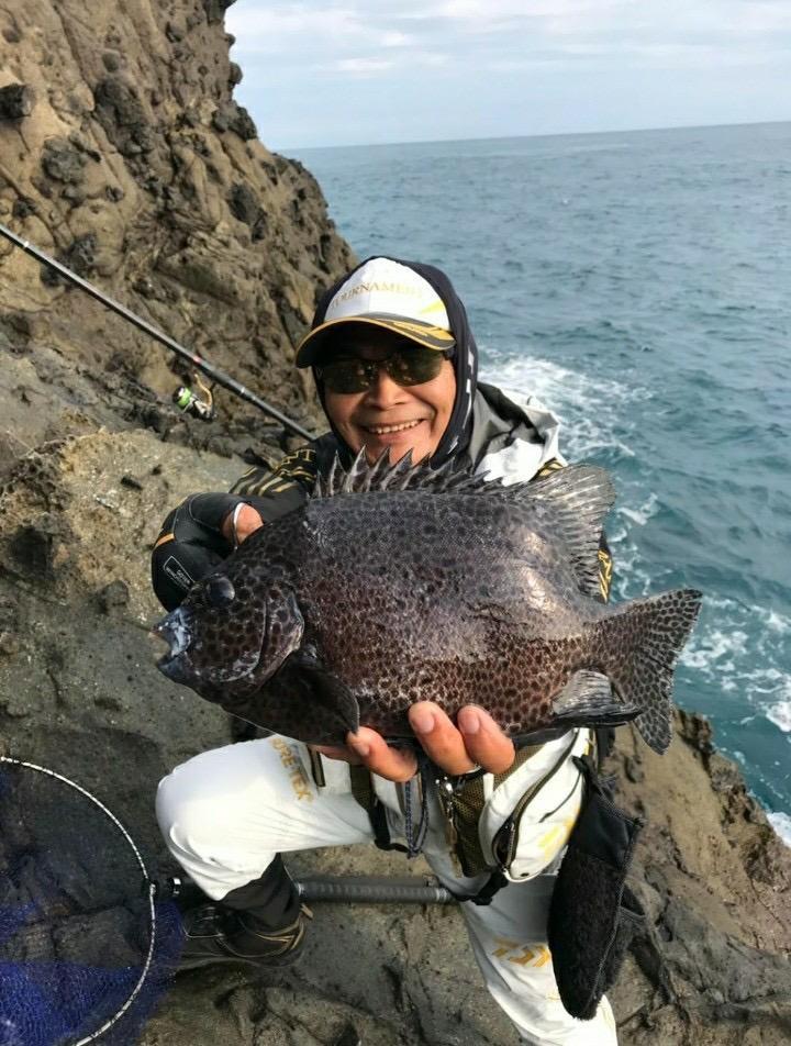 沈文程喜歡大自然,熱愛釣魚。(沈文程提供)